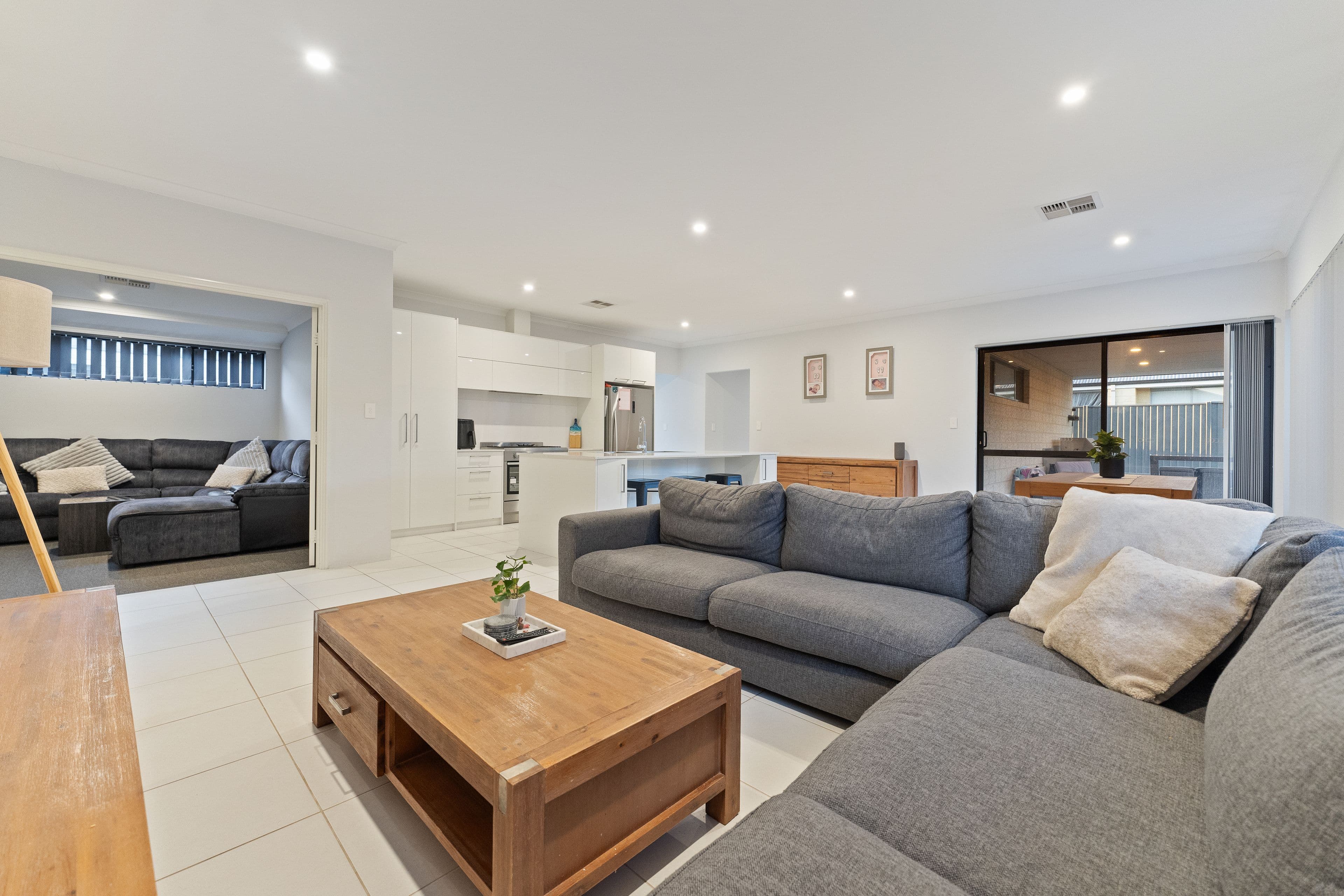 5 Exbury Way, Baldivis WA 6171, Baldivis - Thumbnail 2