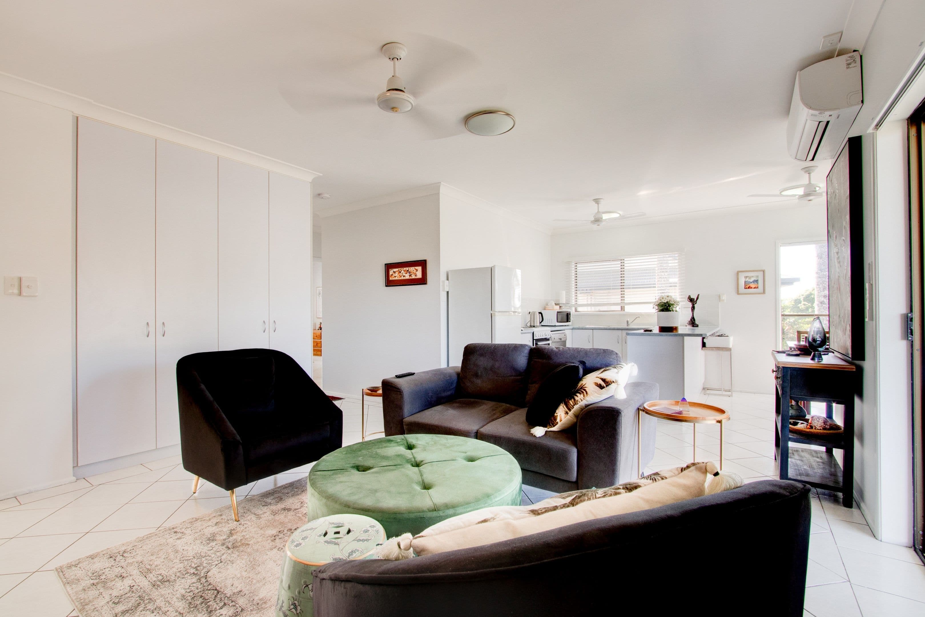27 Holland Street, Wongaling Beach QLD 4852, Wongaling Beach - Thumbnail 2