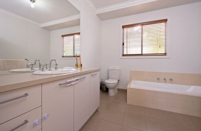 19 Kleinert Road, BORONIA VIC 3155, Boronia - Thumbnail 5