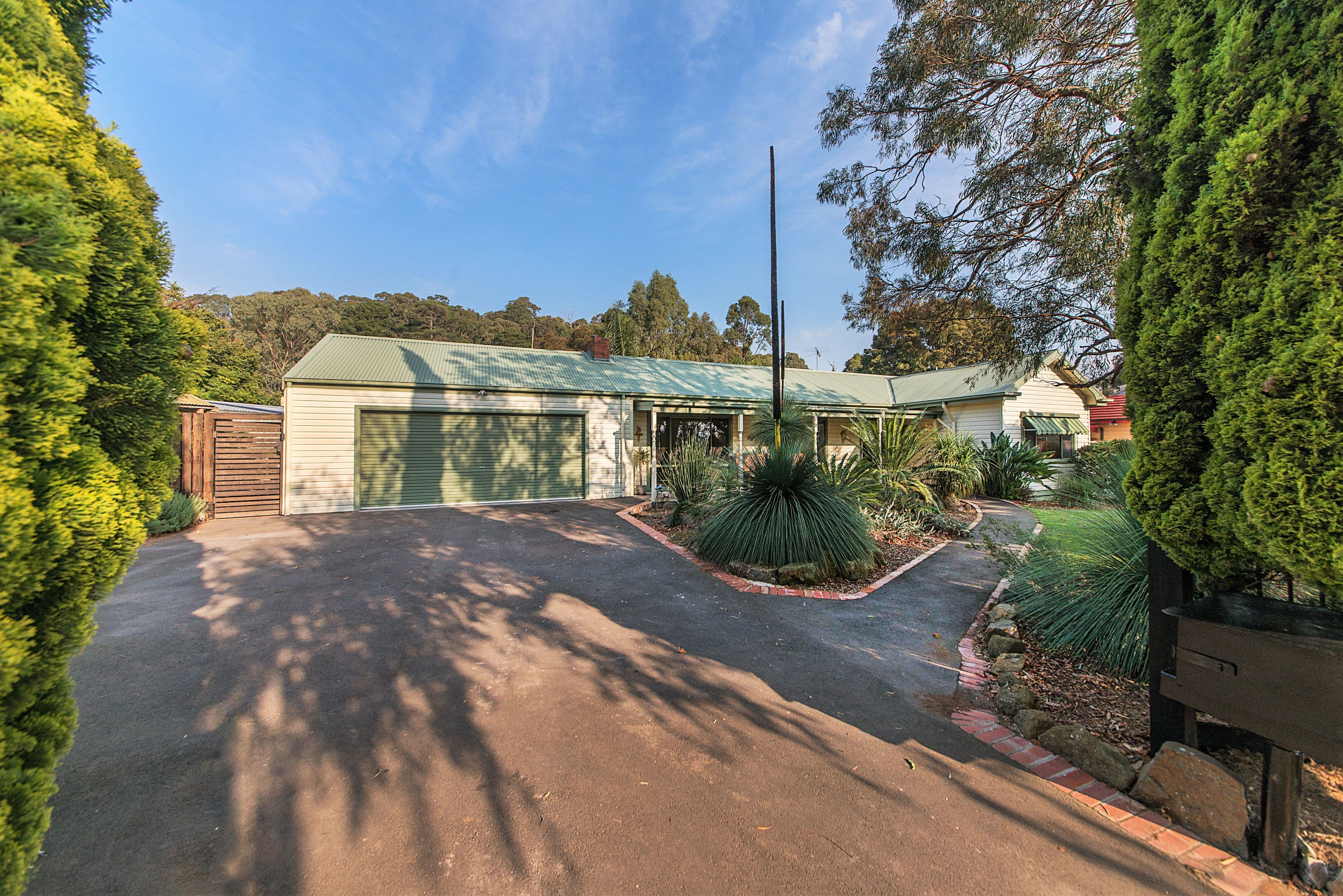 35 Mount View Road, Upper Ferntree Gully VIC 3156, Upper Ferntree Gully - Image 1
