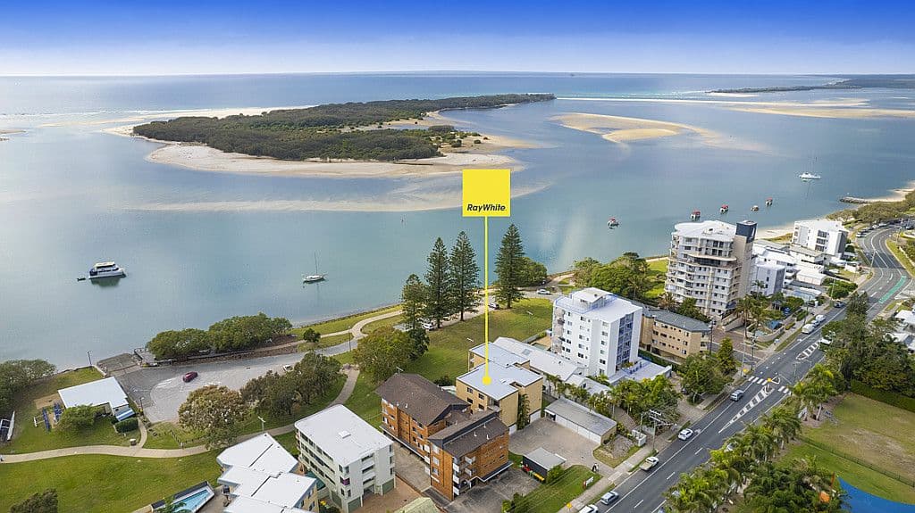 21 Landsborough Parade, Golden Beach QLD 4551, Golden Beach - Thumbnail 2