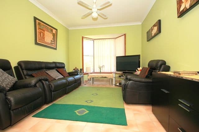 22 Rabaul Road, GEORGES HALL NSW 2198, Georges Hall - Thumbnail 2