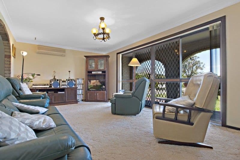 5 Vista Parade, EAST MAITLAND NSW 2323, East Maitland - Thumbnail 2