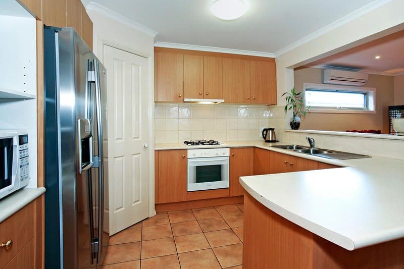36 Langer Drive, ST ALBANS PARK VIC 3219, St Albans Park - Thumbnail 4