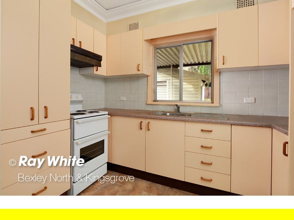 37 Glamis Street, Kingsgrove - Thumbnail 2