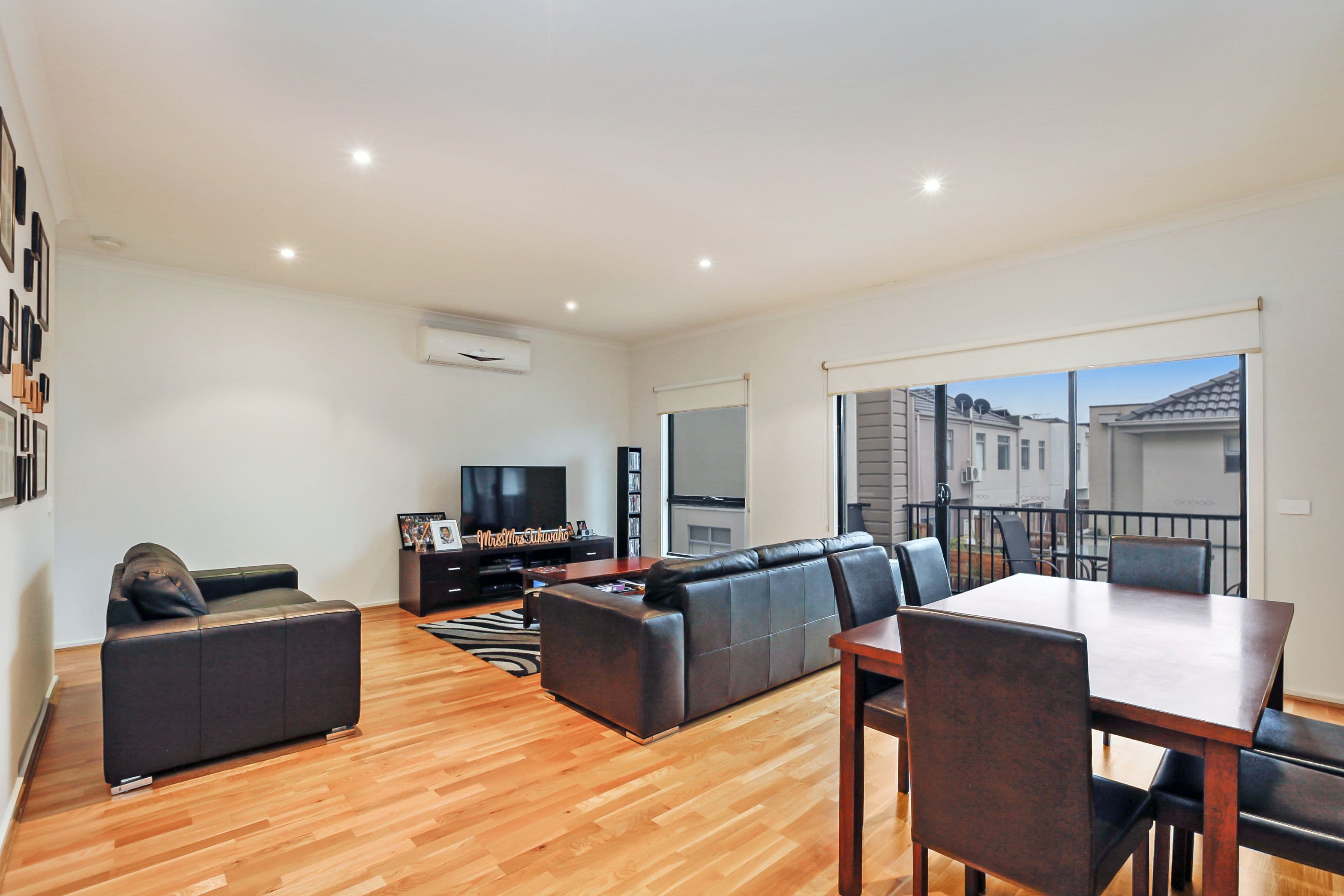 8 Moresby Court, Craigieburn VIC 3064, Craigieburn - Image 1