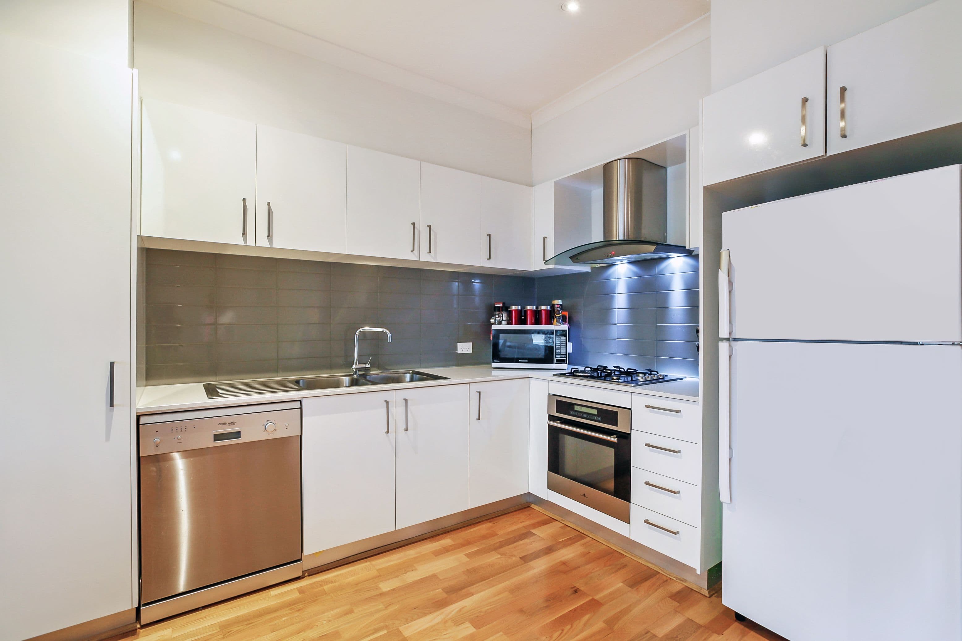 8 Moresby Court, Craigieburn VIC 3064, Craigieburn - Thumbnail 3