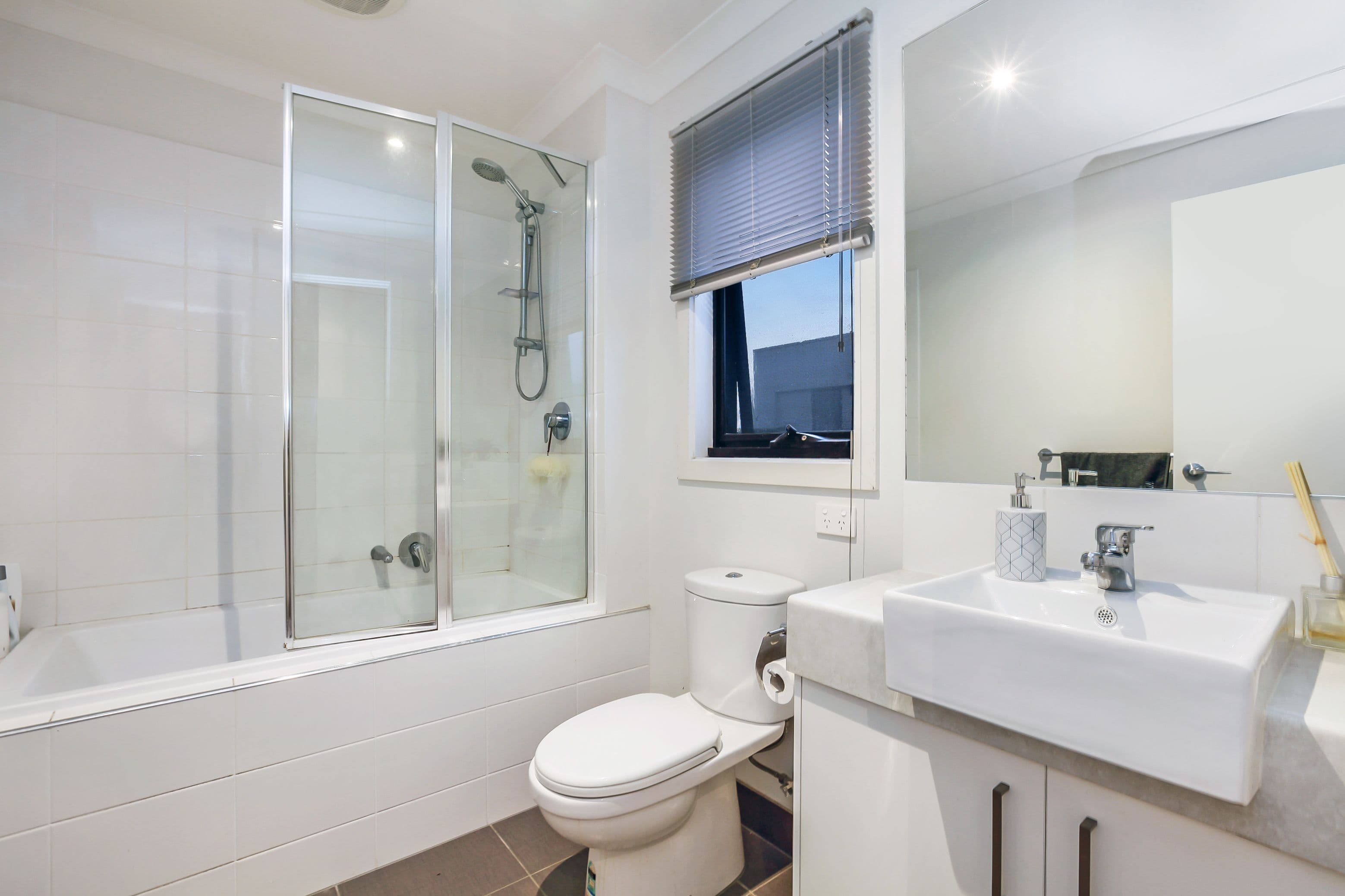 8 Moresby Court, Craigieburn VIC 3064, Craigieburn - Thumbnail 6
