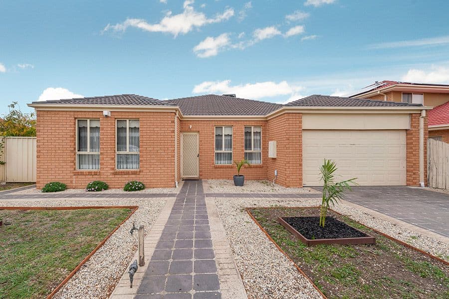 11 Merrivale Place, Roxburgh Park VIC 3064, Roxburgh Park - Image 1