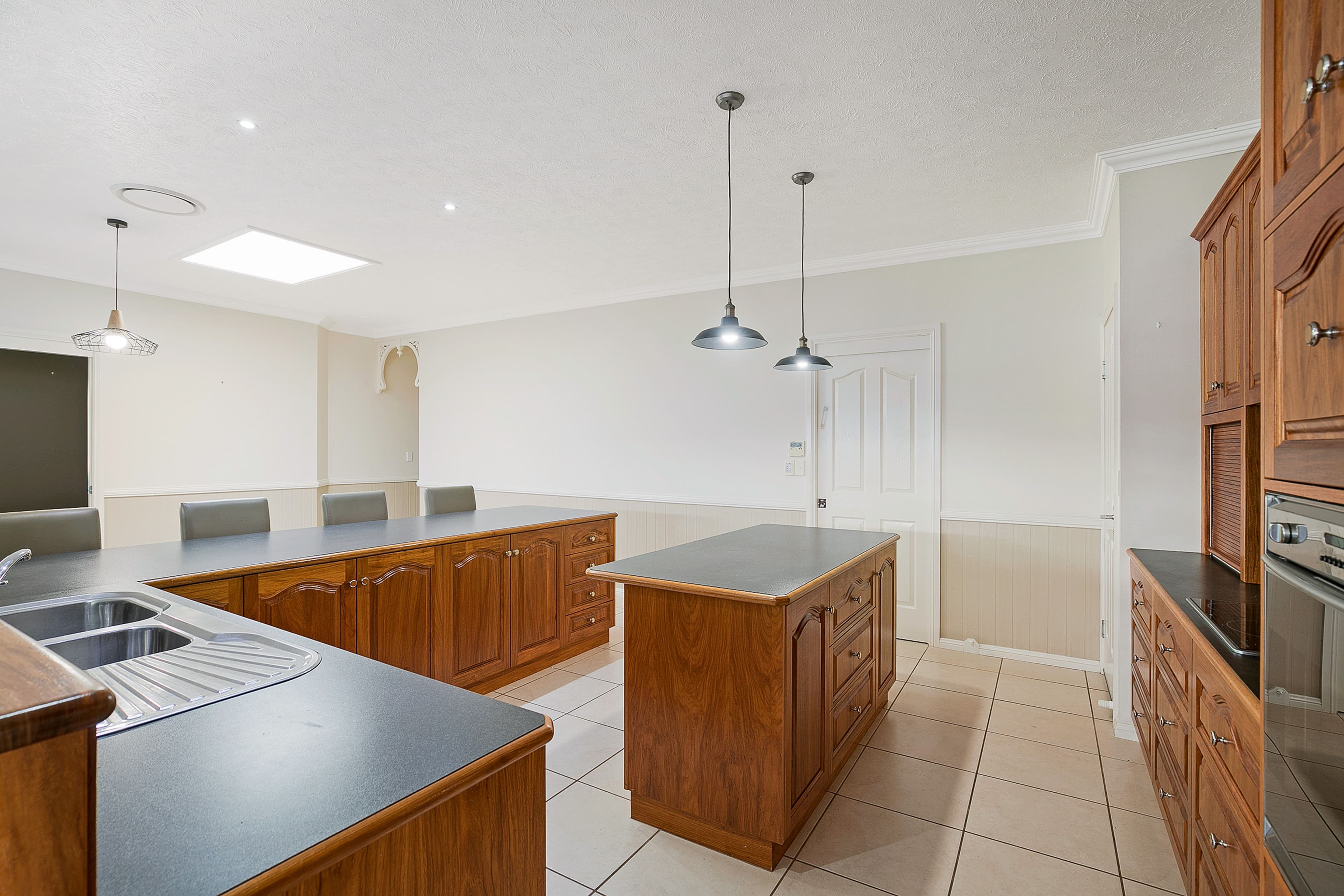 8 Ridgewood Drive, Kearneys Spring QLD 4350, Kearneys Spring - Thumbnail 6