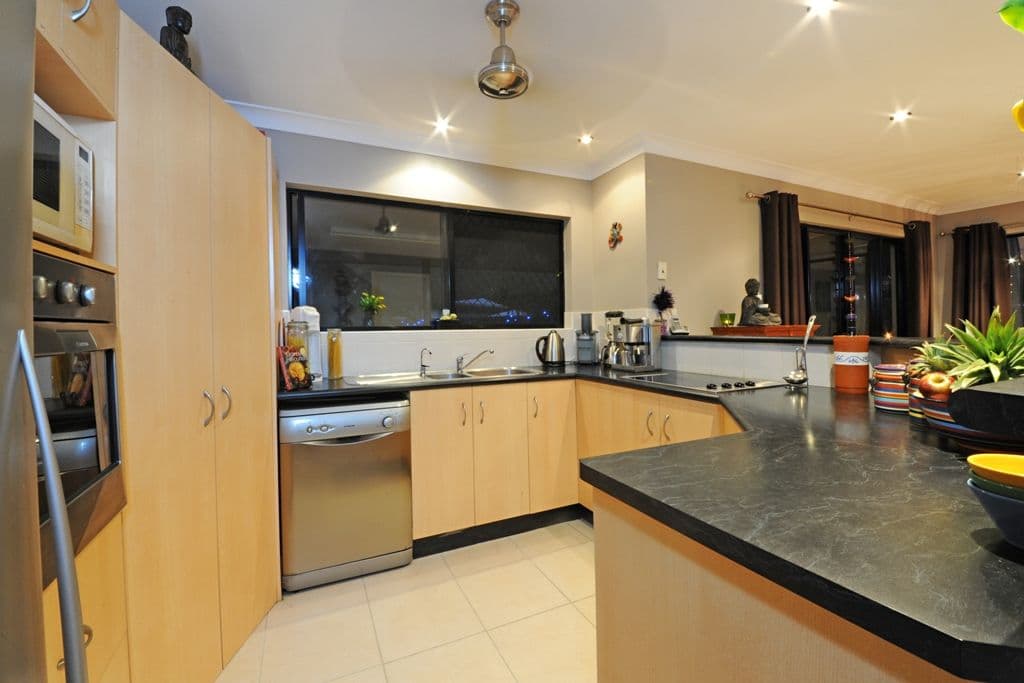 18 Wahoo Court, JUBILEE POCKET QLD 4802, Jubilee Pocket - Thumbnail 5