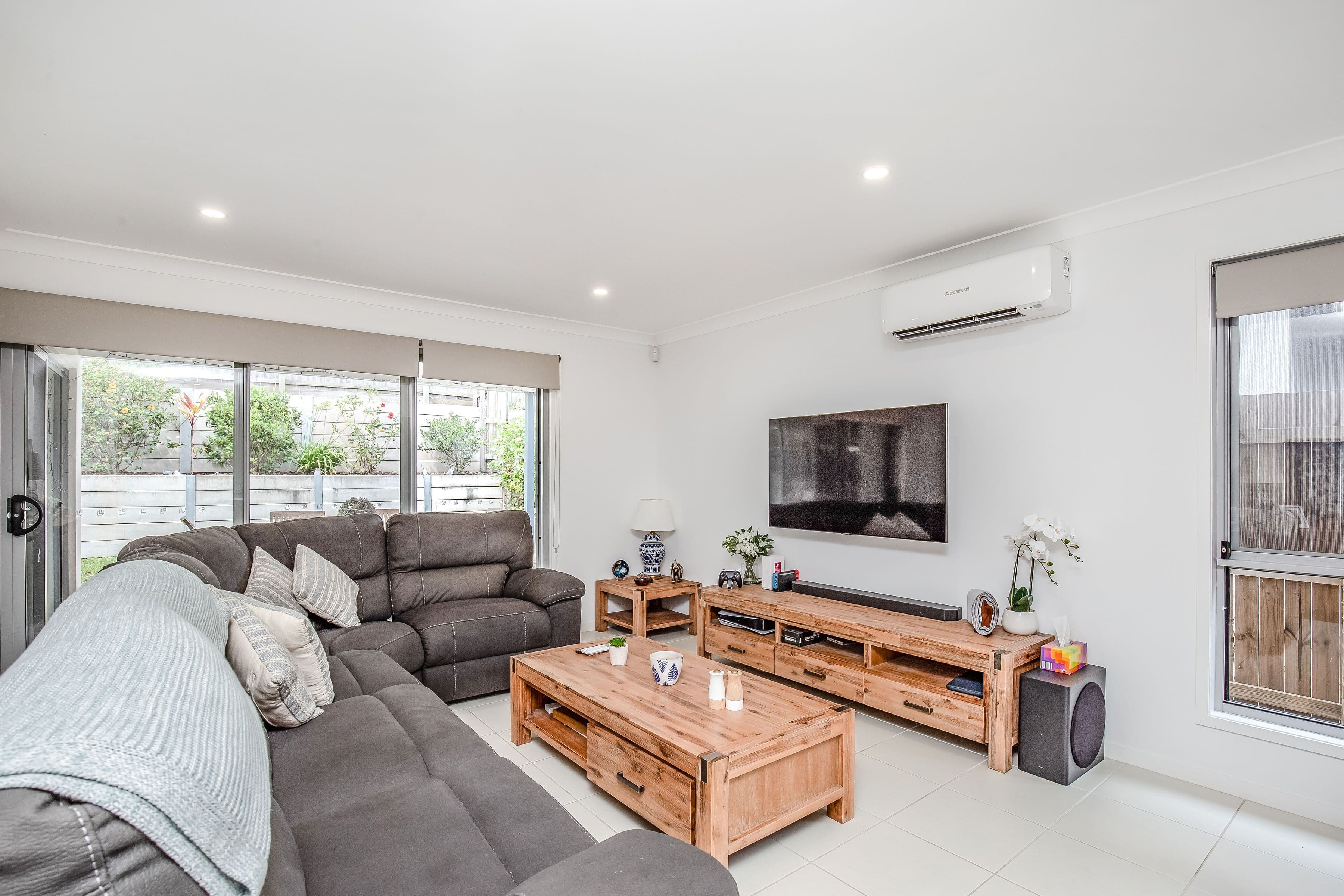 207 Tallagandra Road, Holmview QLD 4207, Holmview - Thumbnail 5