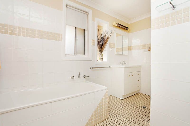8 and 8A Siandra Avenue, Fairfield NSW 2165, Fairfield - Thumbnail 6