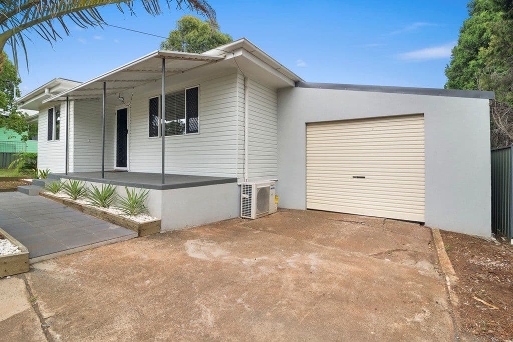 11 Dalgleish Street, South Toowoomba QLD 4350, South Toowoomba - Thumbnail 2