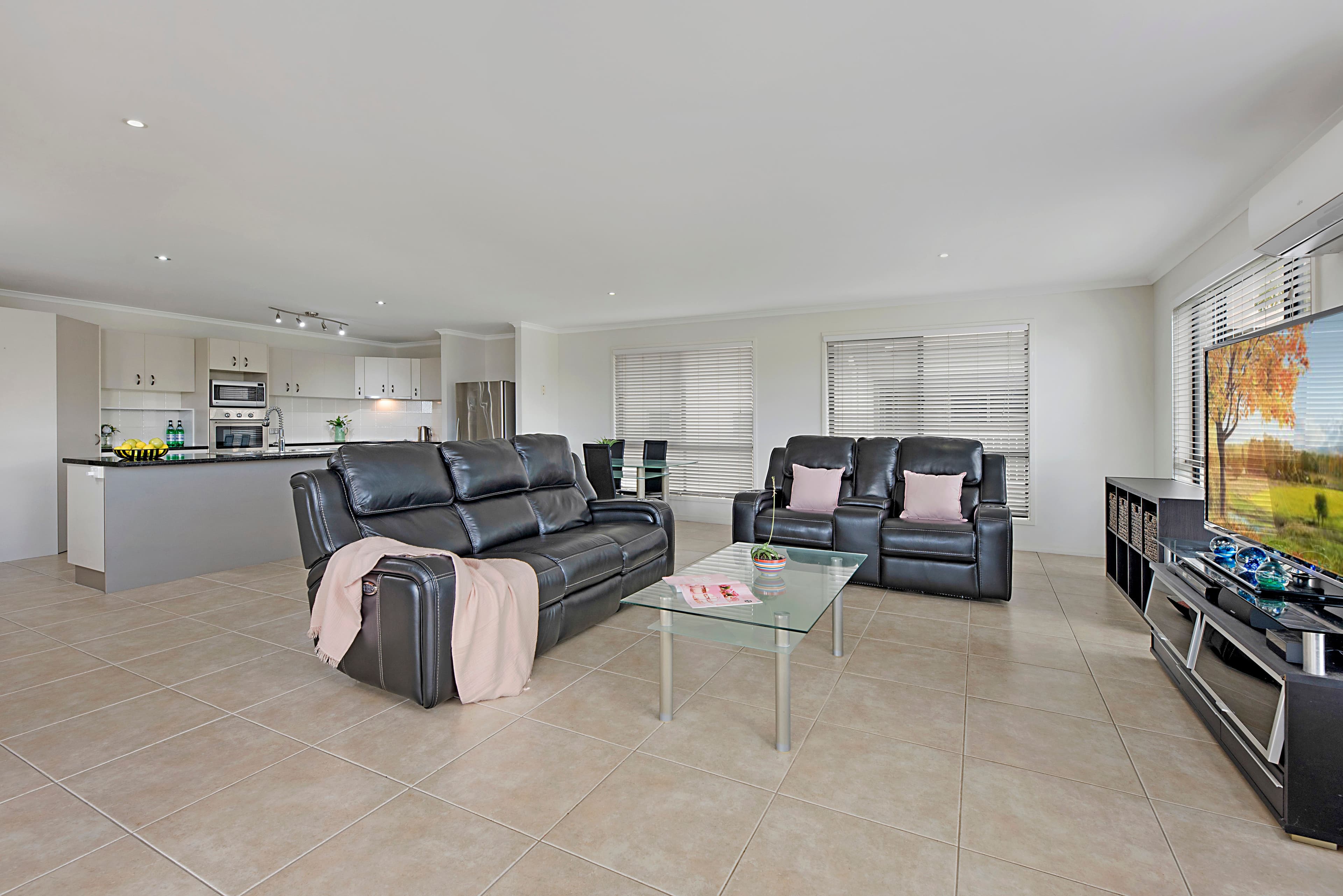 25 Grey Gum Drive, Little Mountain QLD 4551, Little Mountain - Thumbnail 4