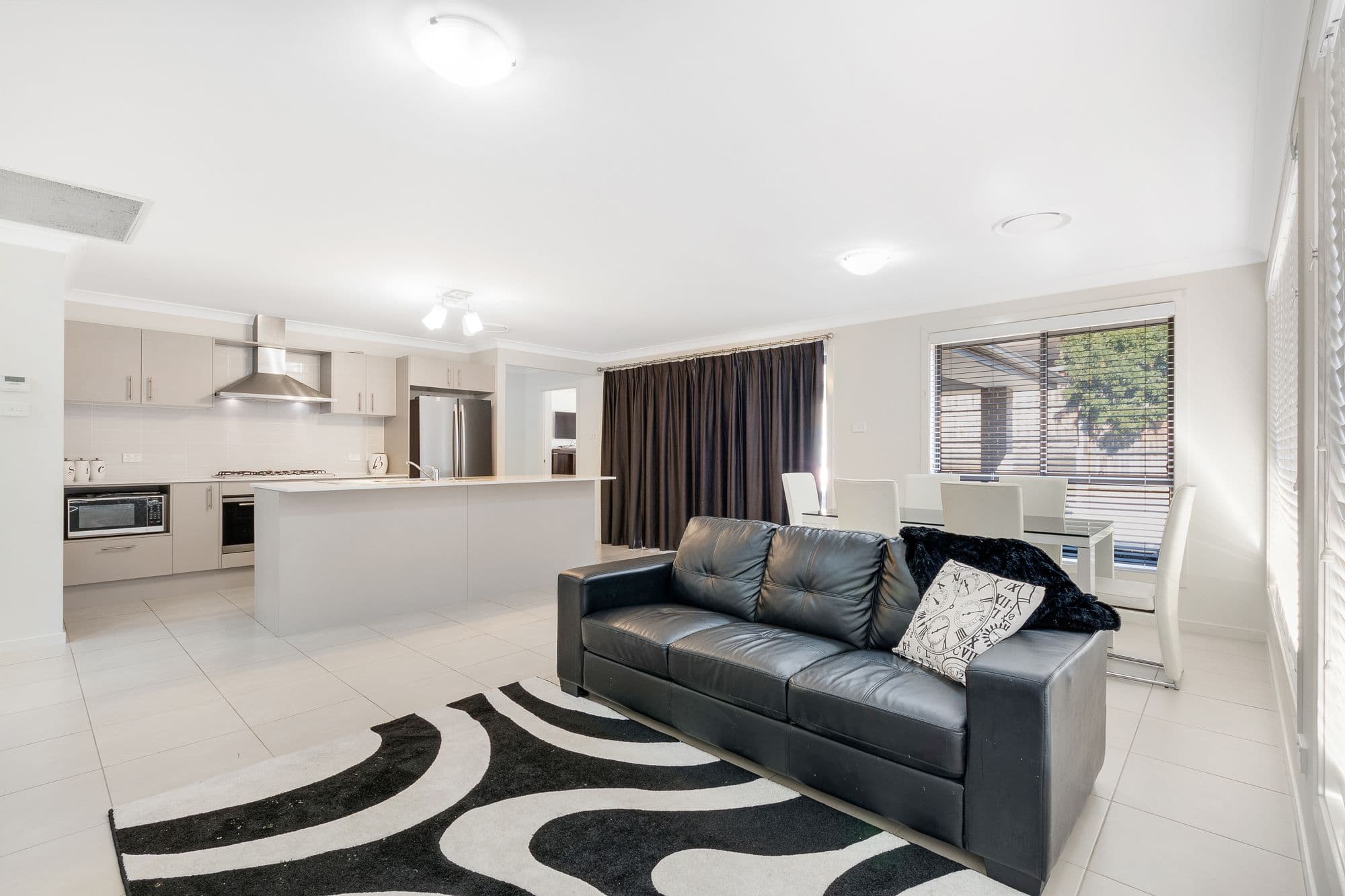 9 Brinsmead Avenue, Middleton Grange - Thumbnail 3