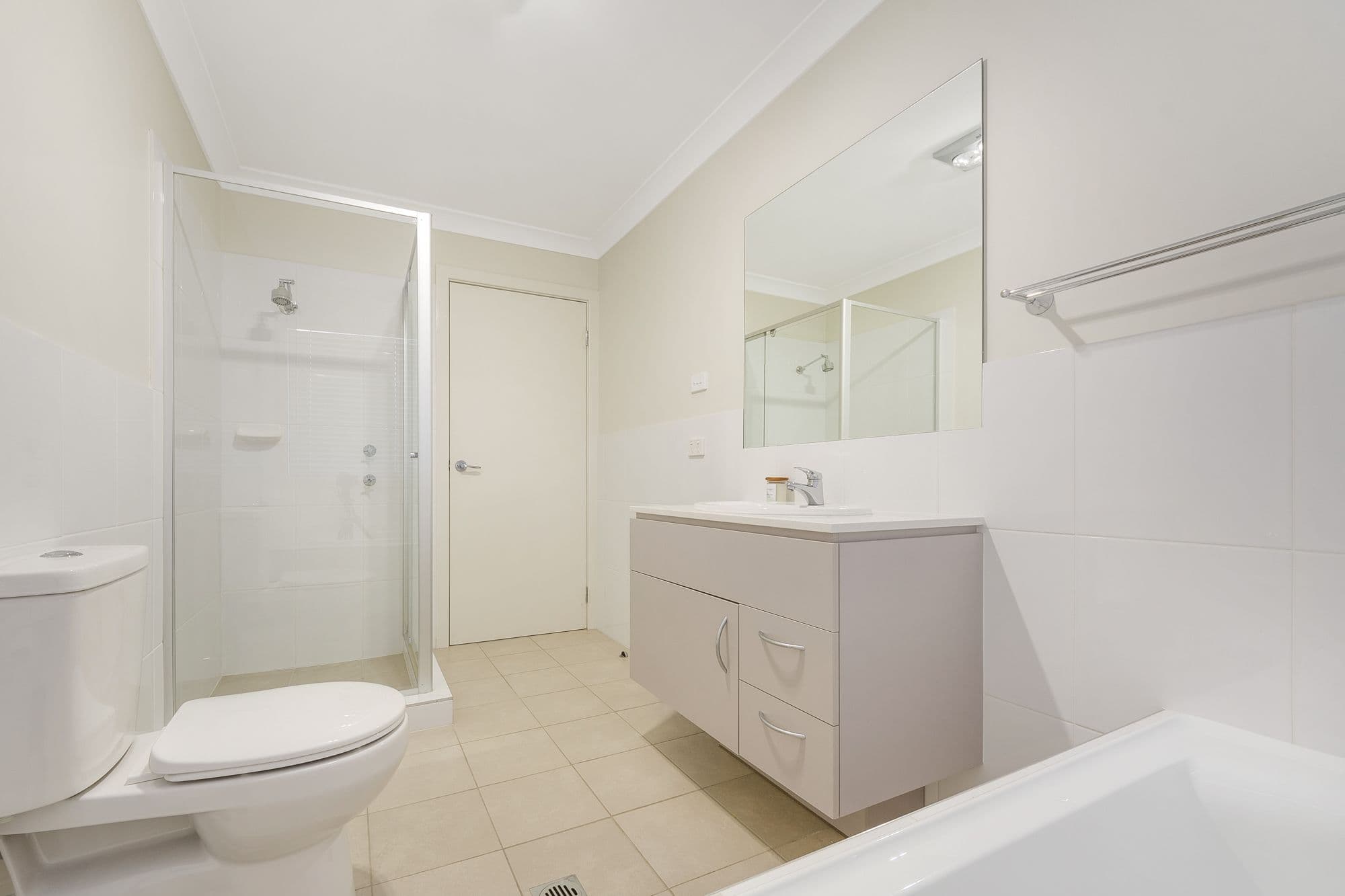 9 Brinsmead Avenue, Middleton Grange - Thumbnail 8