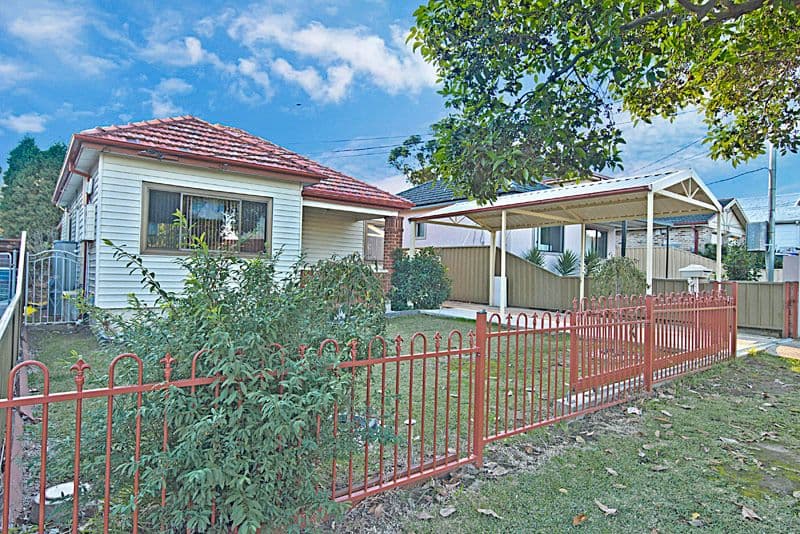 70 Highview Avenue, GREENACRE NSW 2190, Greenacre - Image 1