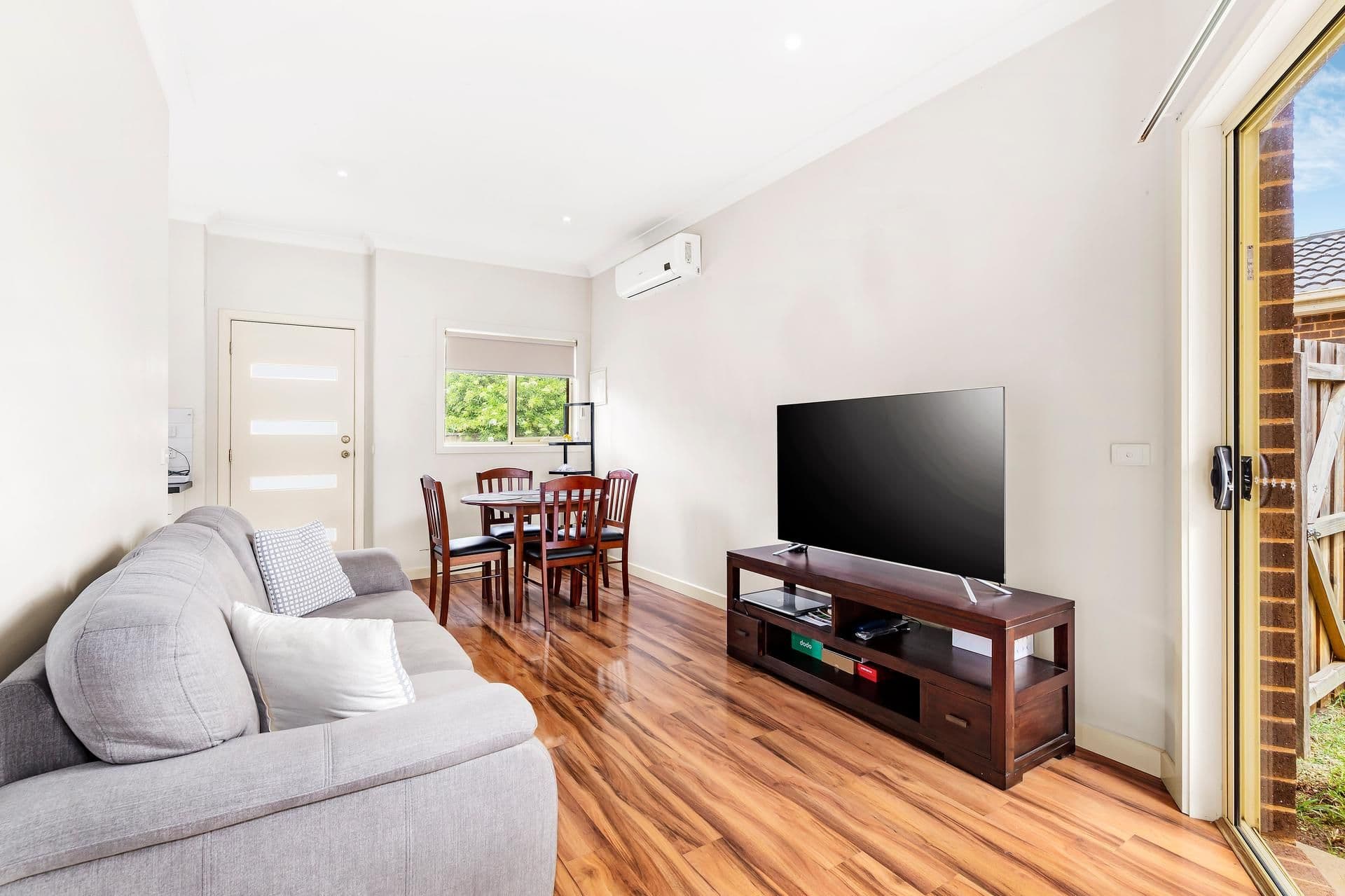2 Lloyd Avenue, Epping VIC 3076, Epping - Thumbnail 5