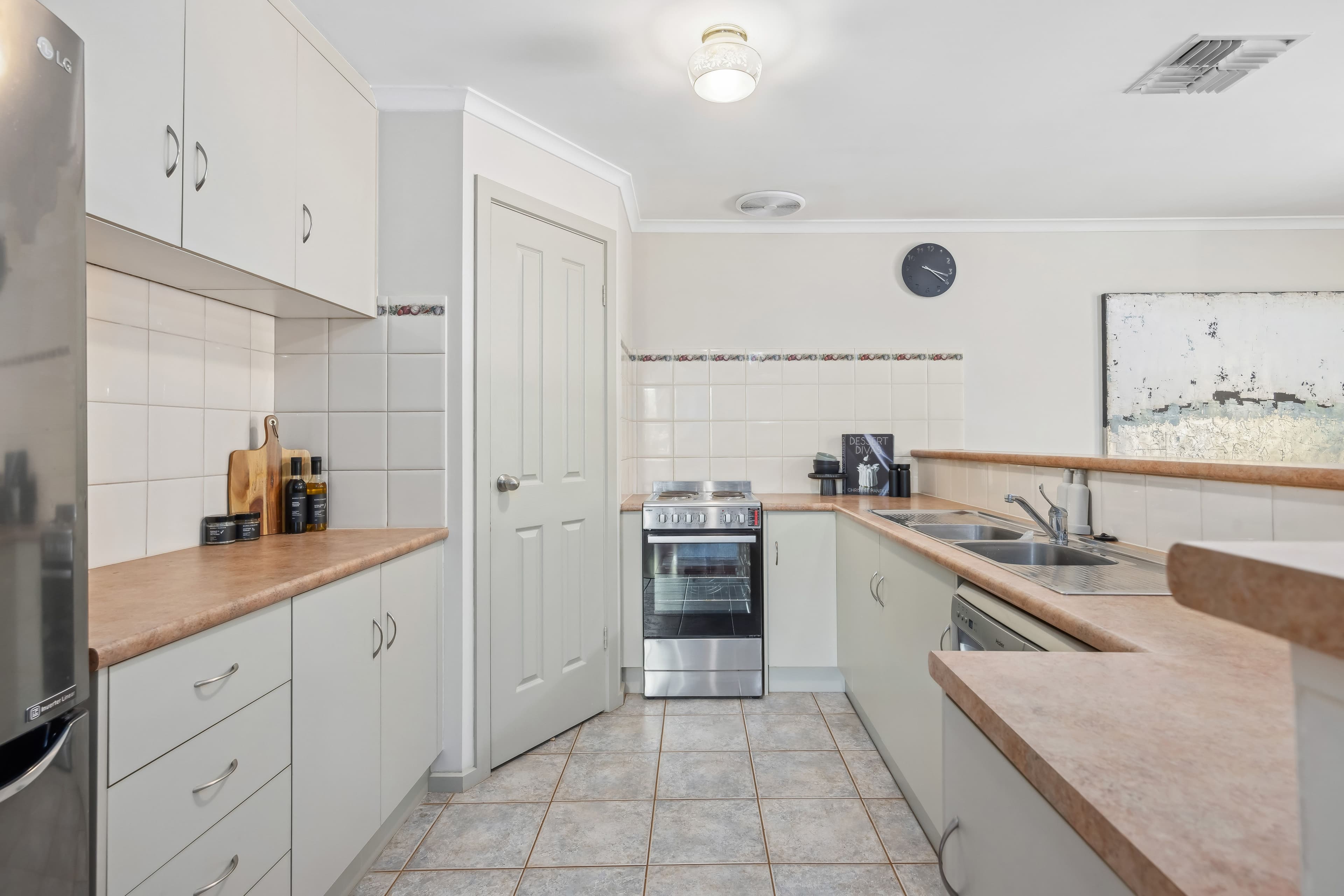 6 McLaren Flat Road, Kangarilla SA 5157, Kangarilla - Thumbnail 5