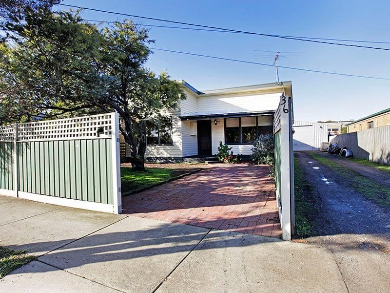 36 Roseneath Street, NORTH GEELONG VIC 3215, North Geelong - Thumbnail 2