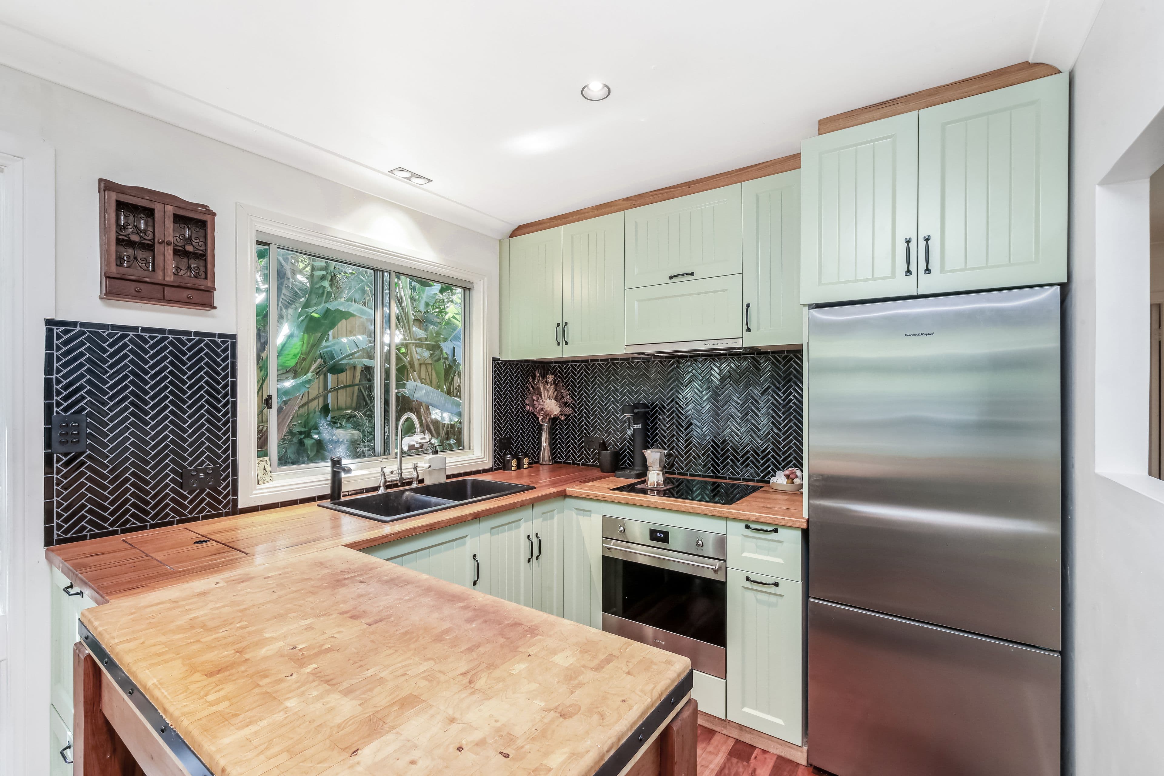 6 Franklin Avenue, Avoca Beach NSW 2251, Avoca Beach - Thumbnail 3