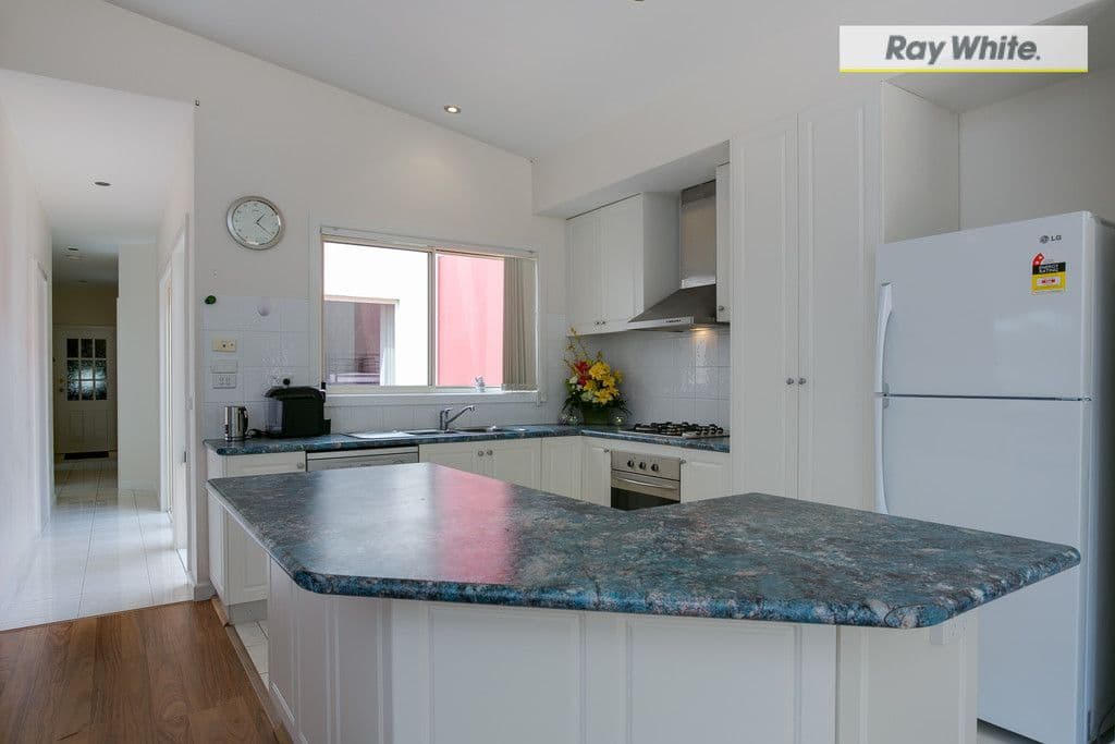 38 Third Avenue, ROSEBUD VIC 3939, Rosebud - Thumbnail 4