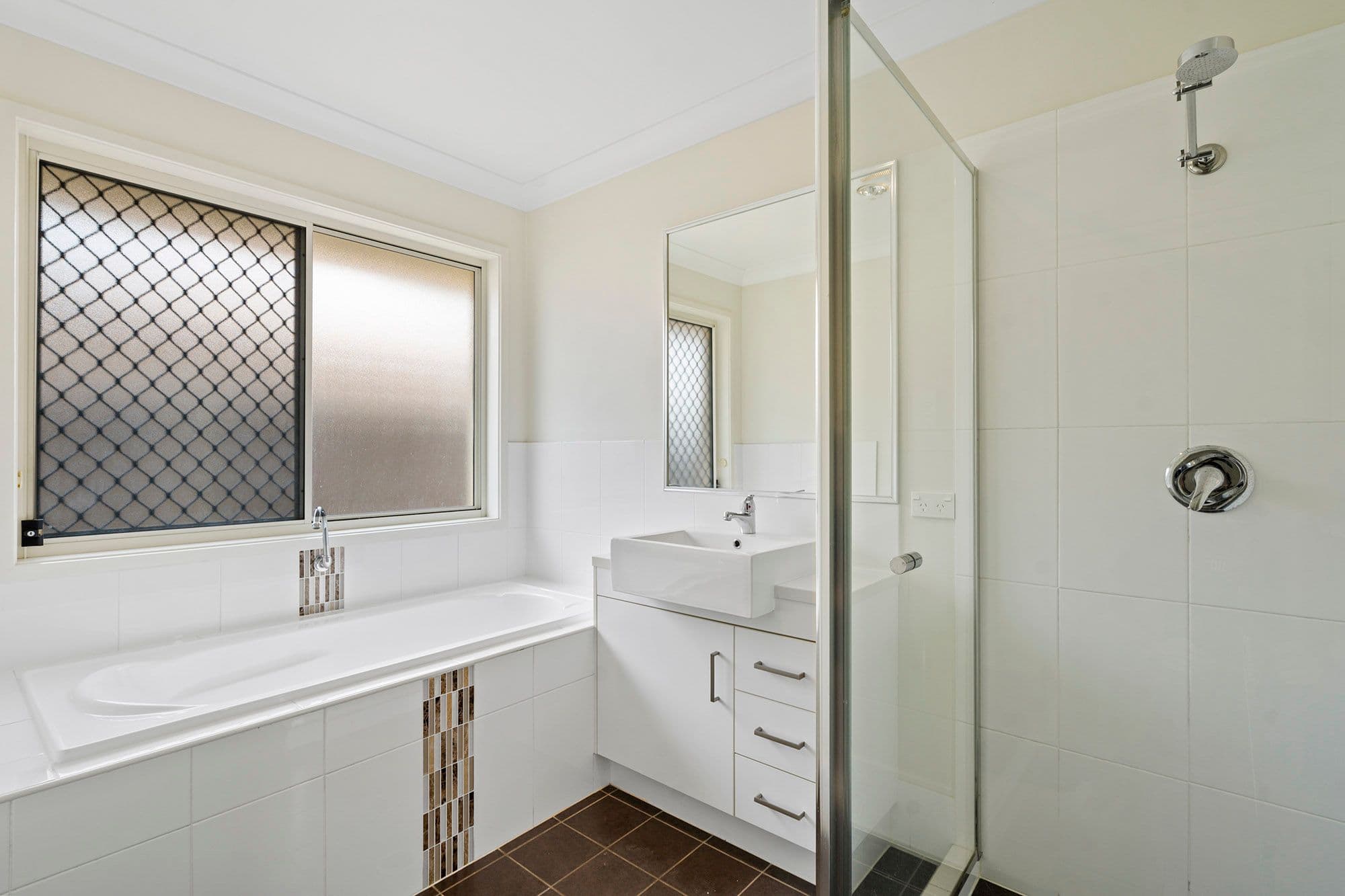 17 Frankland Avenue, Waterford QLD 4133, Waterford - Thumbnail 5