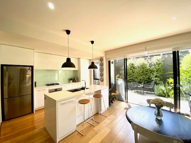 17 Primrose Avenue, Cheltenham VIC 3192, Cheltenham - Thumbnail 2