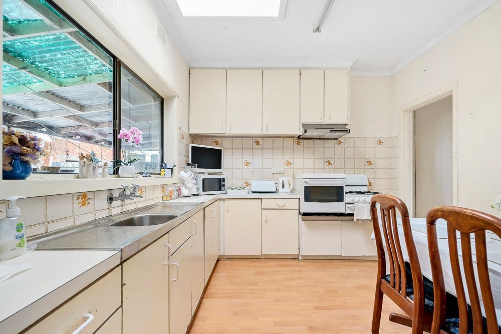 4 Jensen Street, Hadfield VIC 3046, Hadfield - Thumbnail 3