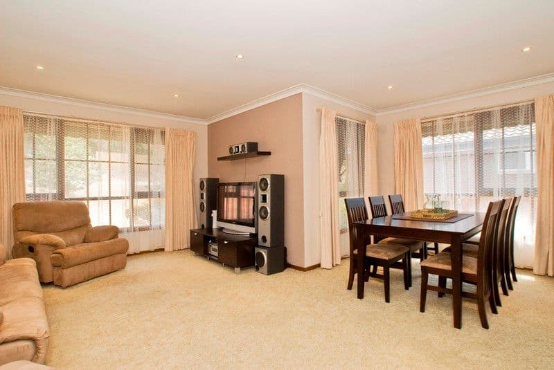 70 WARRIEN Road, CROYDON NORTH VIC 3136, Croydon North - Thumbnail 2