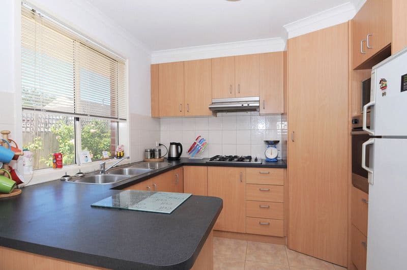 49 Oberon Drive, CARRUM DOWNS VIC 3201, Carrum Downs - Thumbnail 2