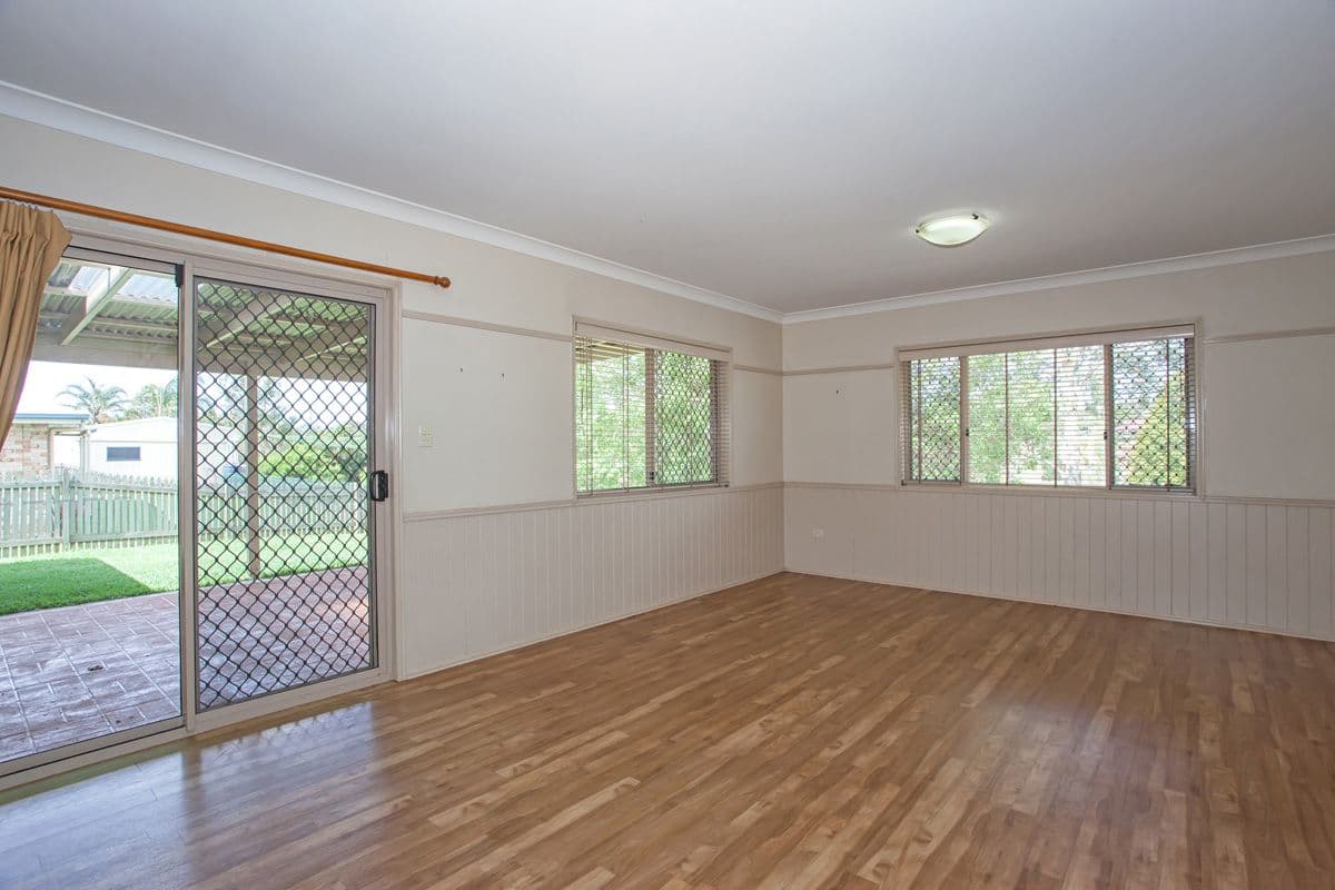 10 Hillcrest Court, KEARNEYS SPRING QLD 4350, Kearneys Spring - Thumbnail 4