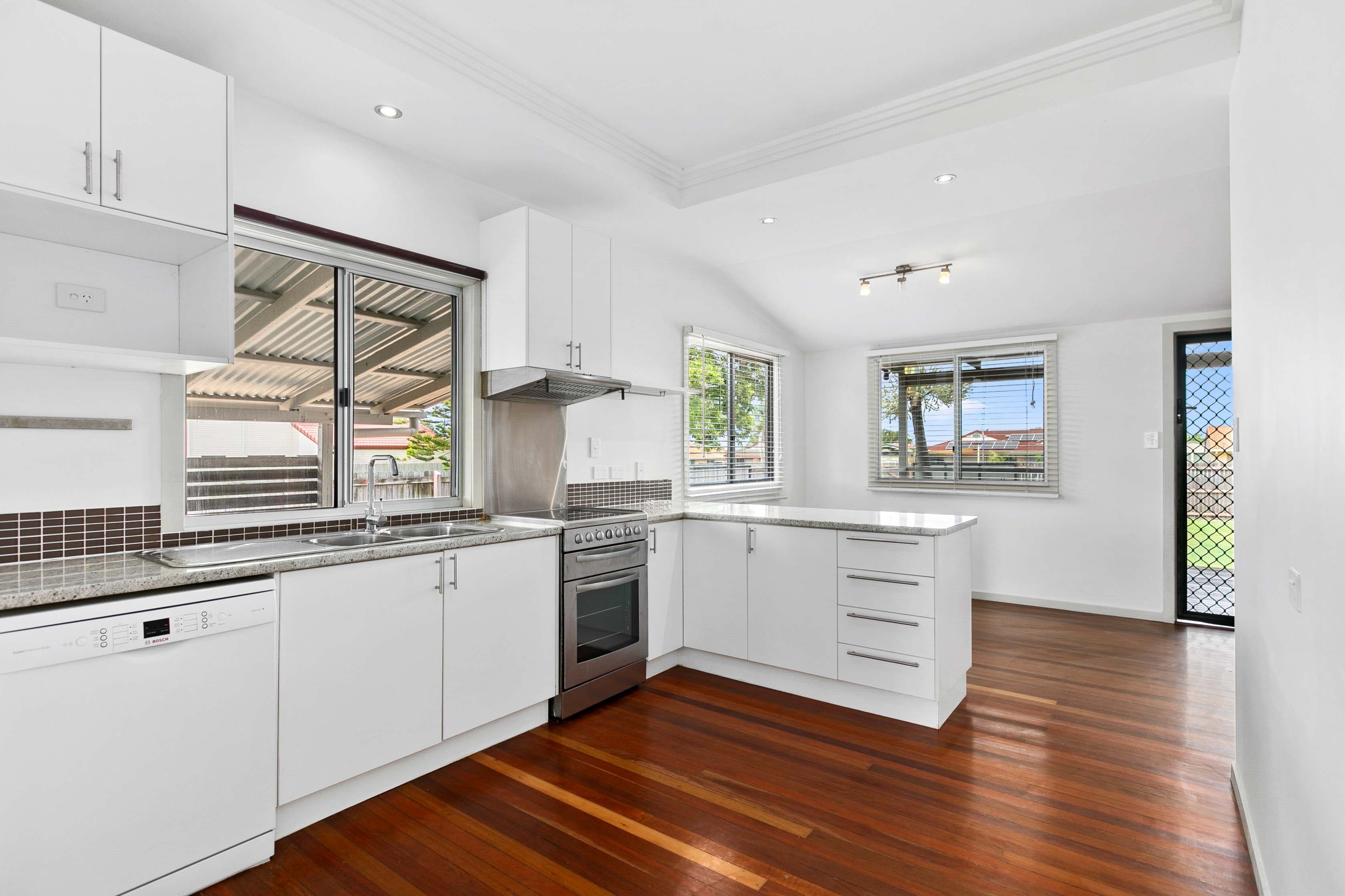 95 Honiton Street, Torquay QLD 4655, Torquay - Thumbnail 7