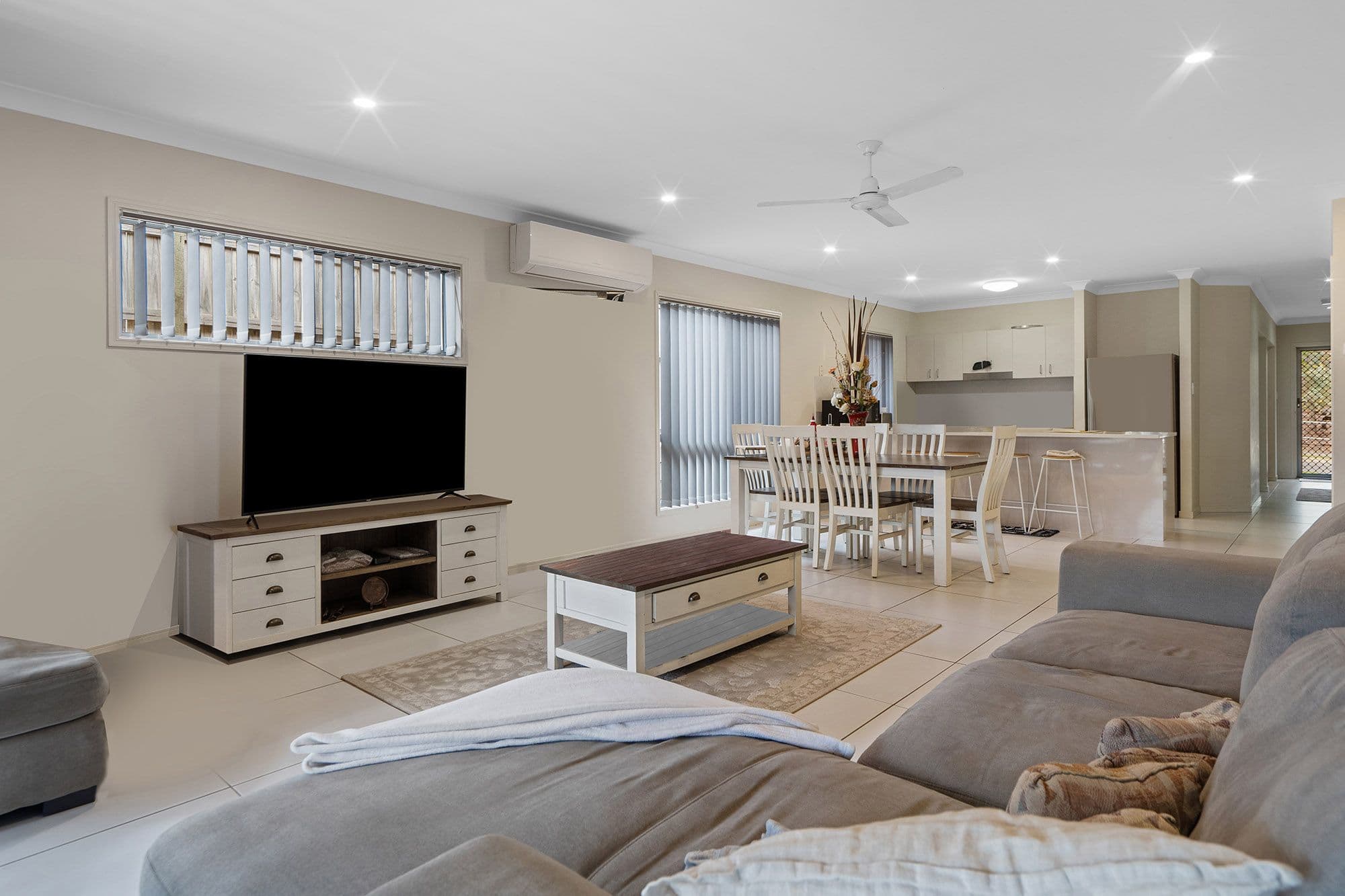 29 Wild Iris Terrace, Springfield Lakes QLD 4300, Springfield Lakes - Thumbnail 5