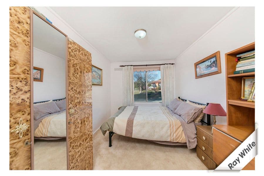4 Wilsmore Crescent, CHIFLEY ACT 2606, Chifley - Thumbnail 4