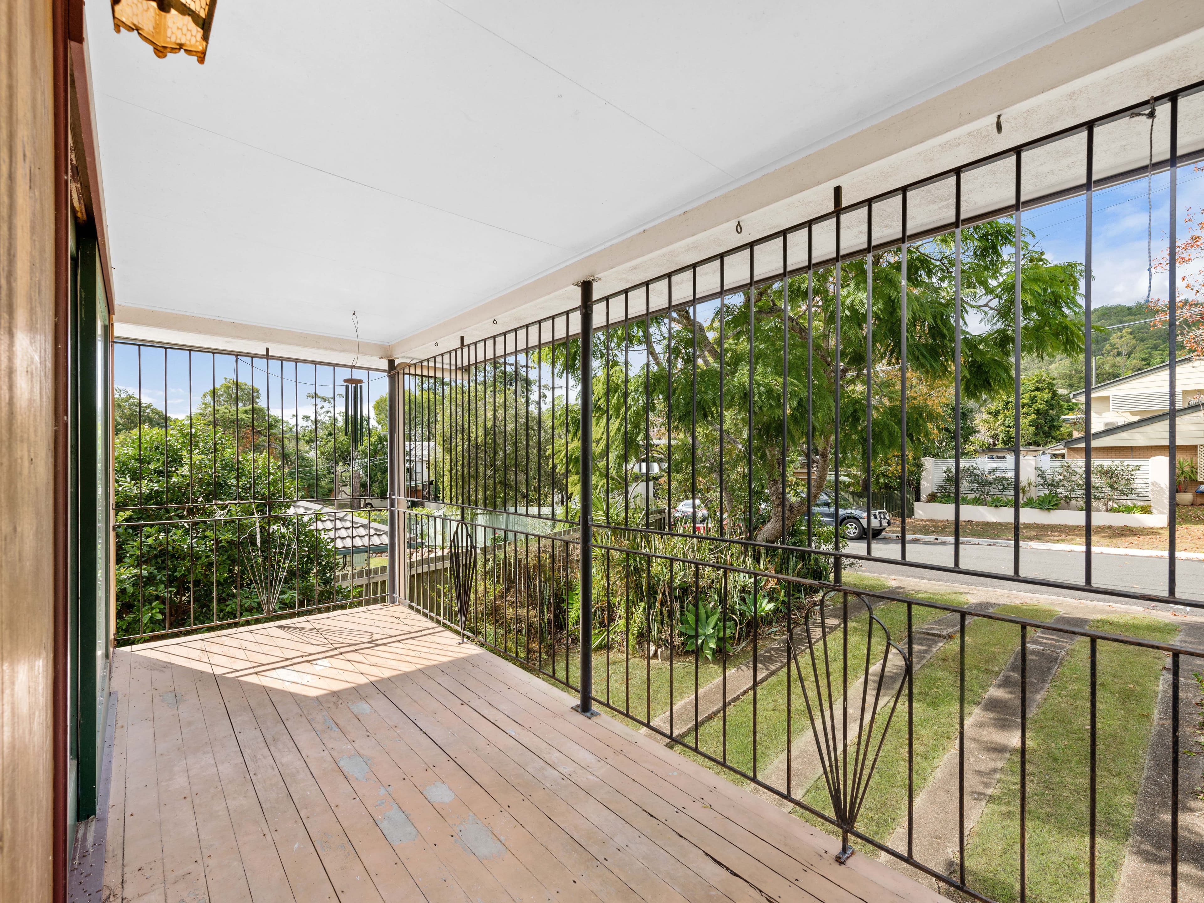 15 Ridgeway Street, The Gap QLD 4061, The Gap - Thumbnail 2