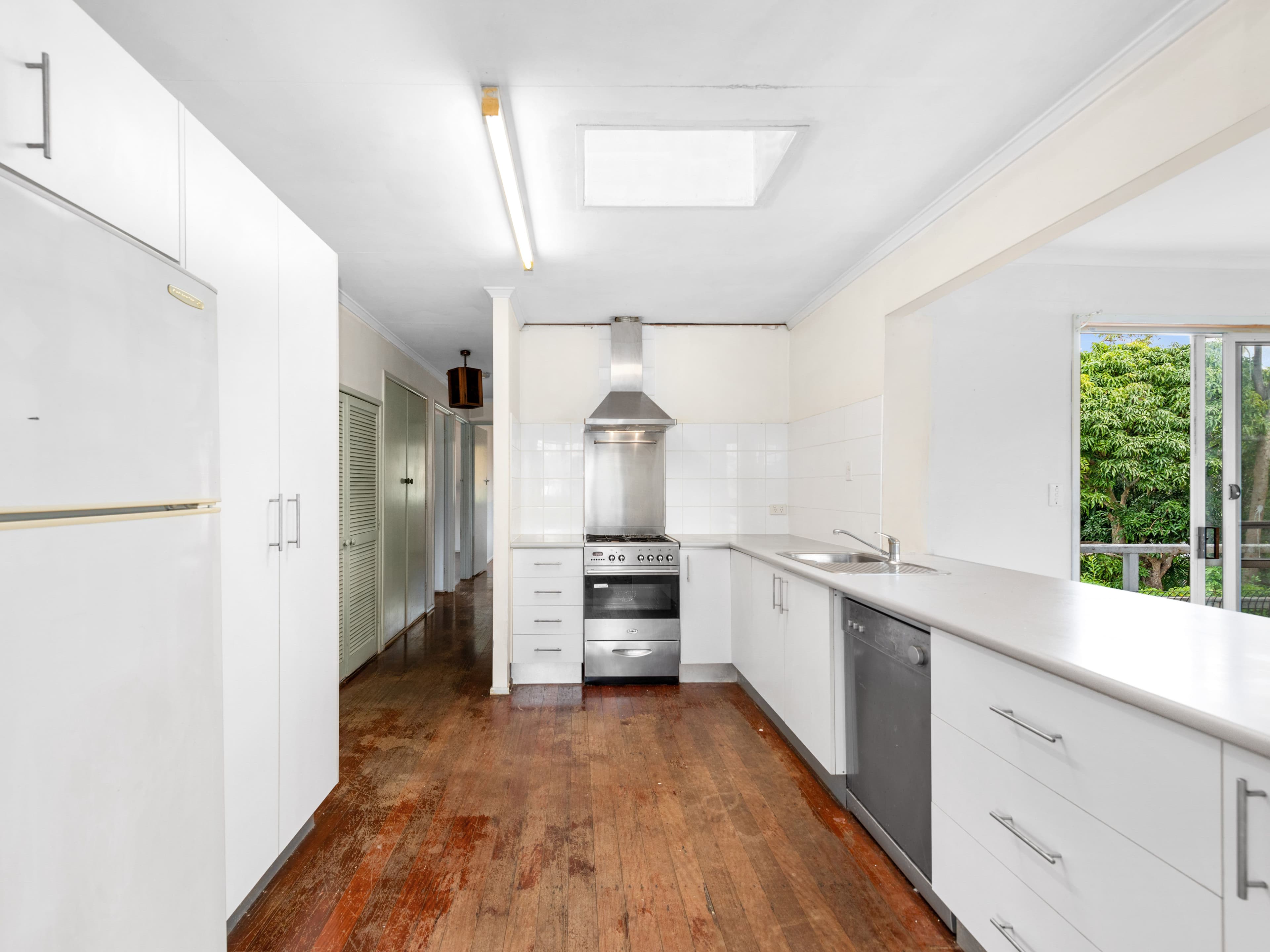 15 Ridgeway Street, The Gap QLD 4061, The Gap - Thumbnail 4