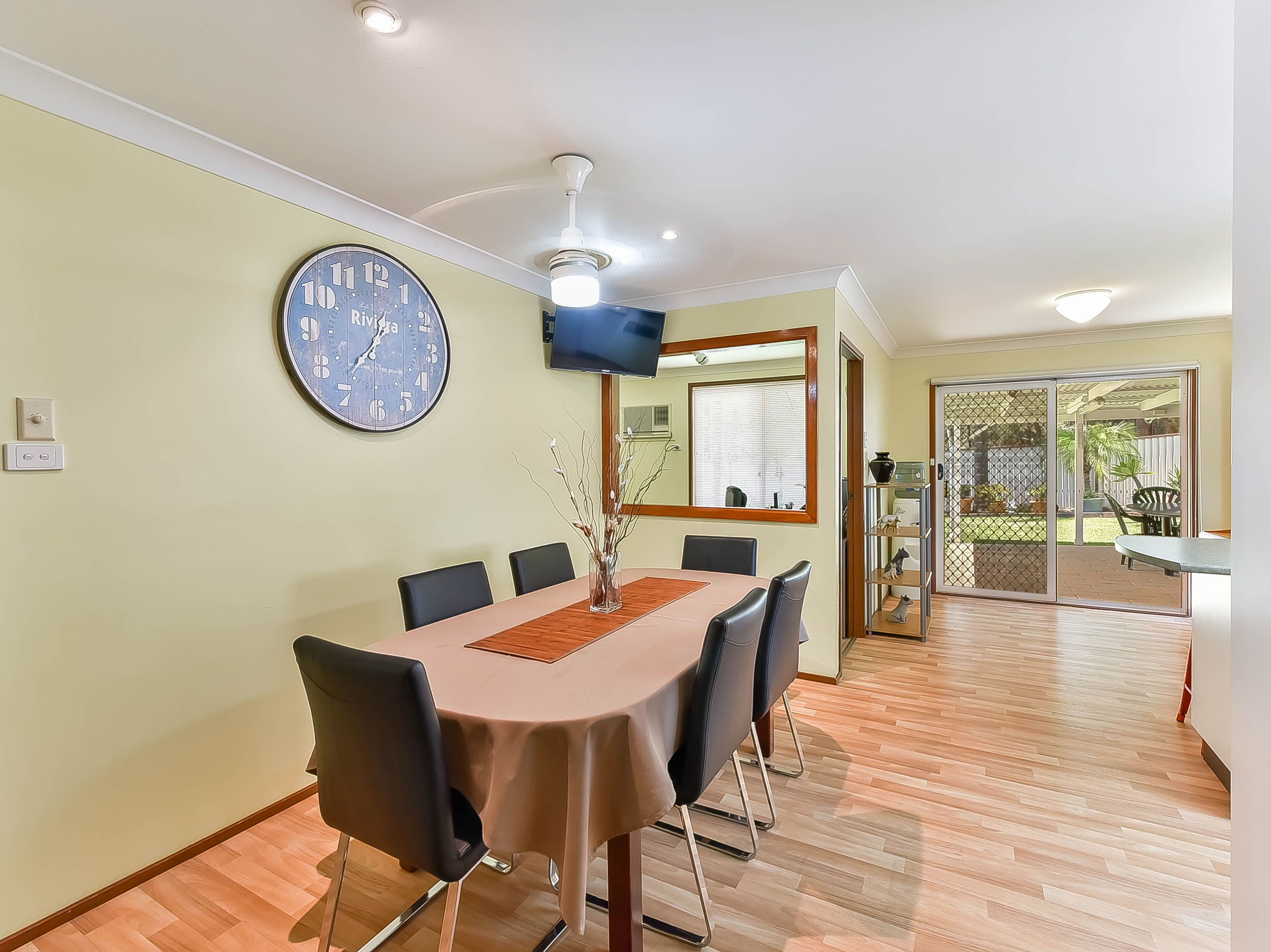 118 Helicia Road, Macquarie Fields - Thumbnail 2