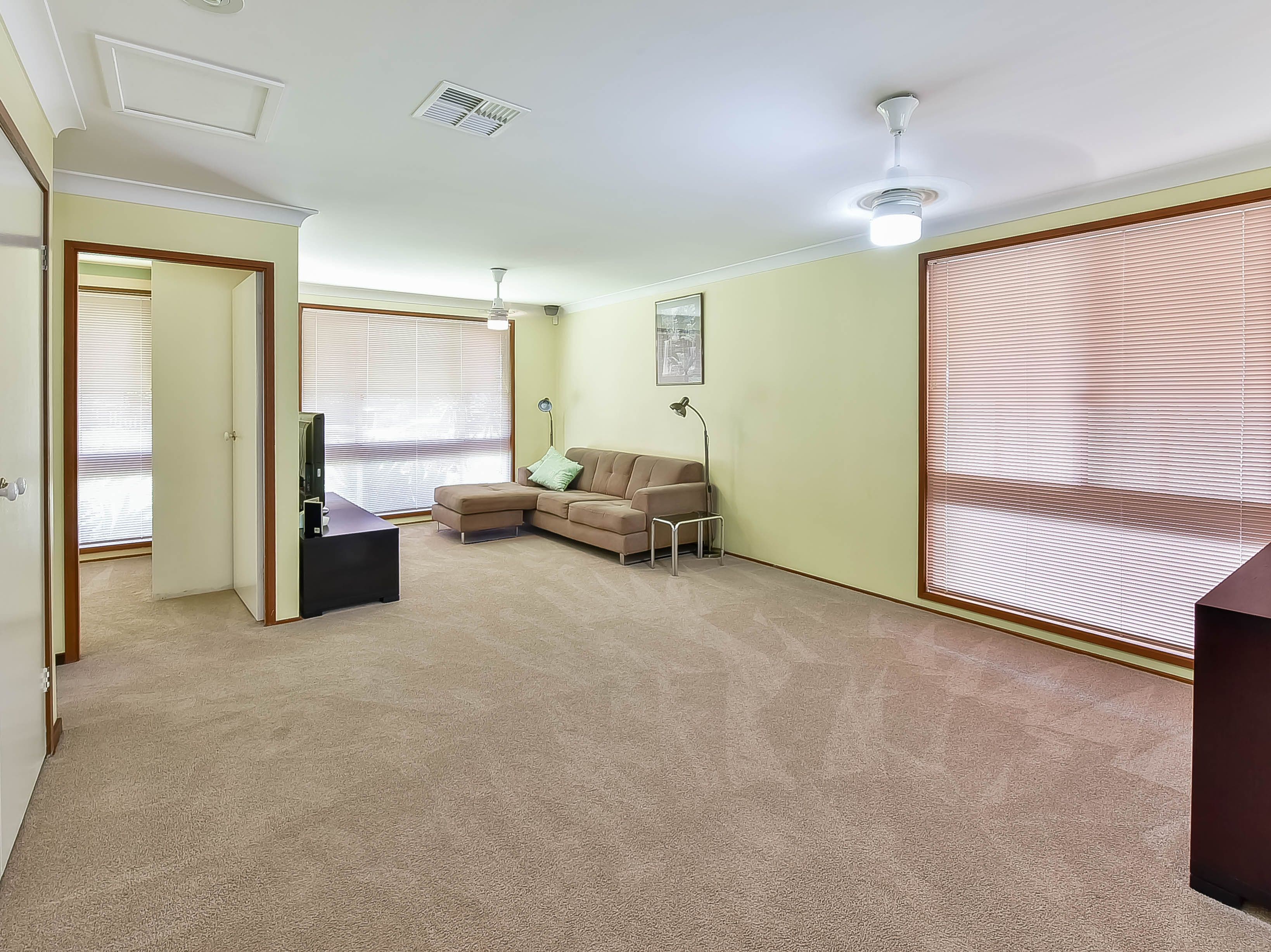 118 Helicia Road, Macquarie Fields - Thumbnail 5