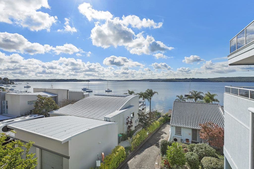 21 Excelsior Parade, Carey Bay NSW 2283, Carey Bay - Image 1