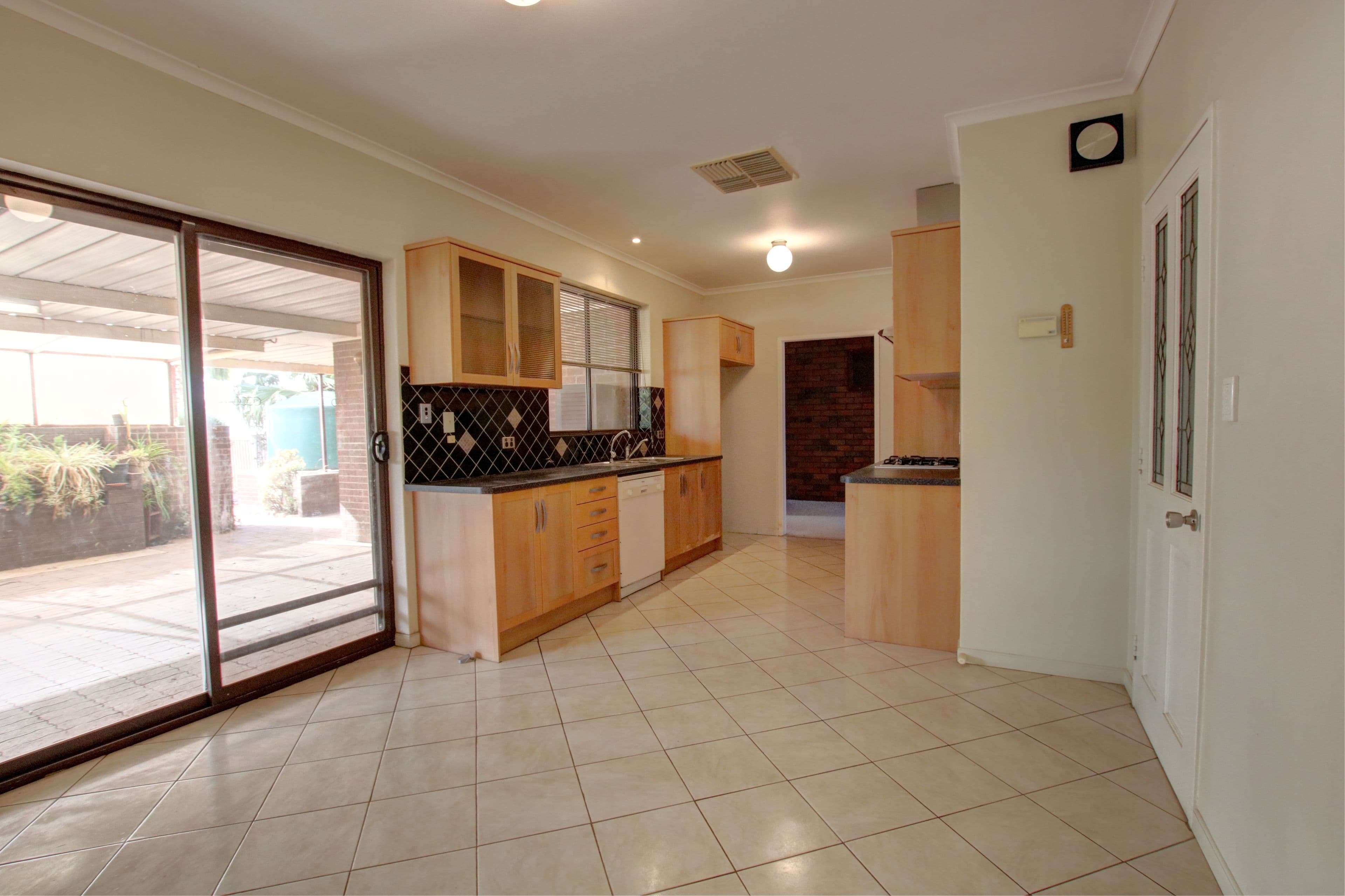 14 Marschall Street, Waikerie SA 5330, Waikerie - Thumbnail 3