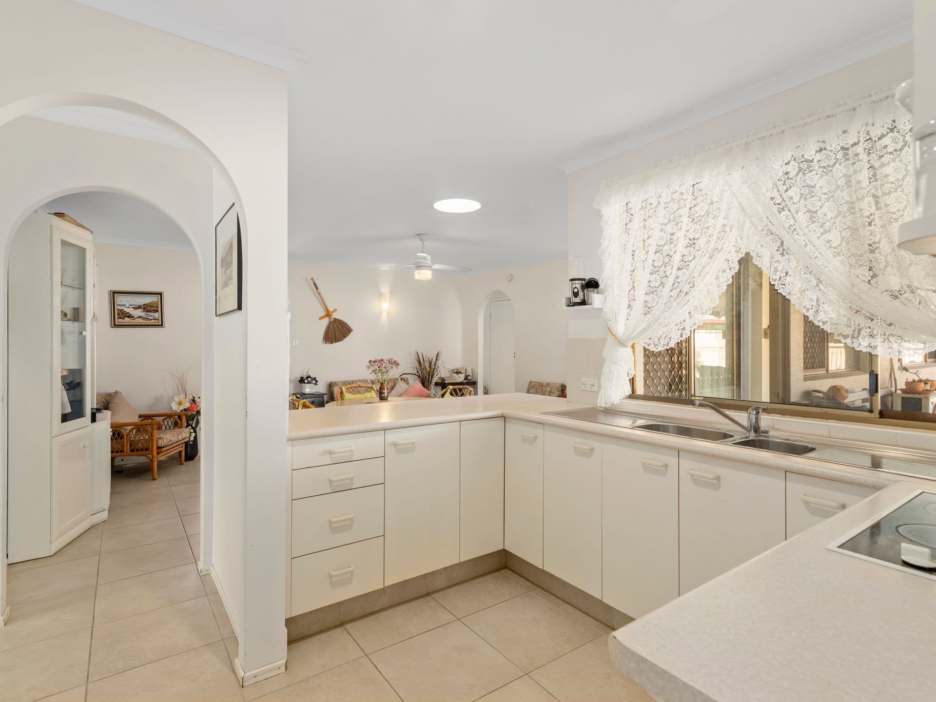 14 Cormack Place, Currumbin Waters QLD 4223, Currumbin Waters - Thumbnail 3