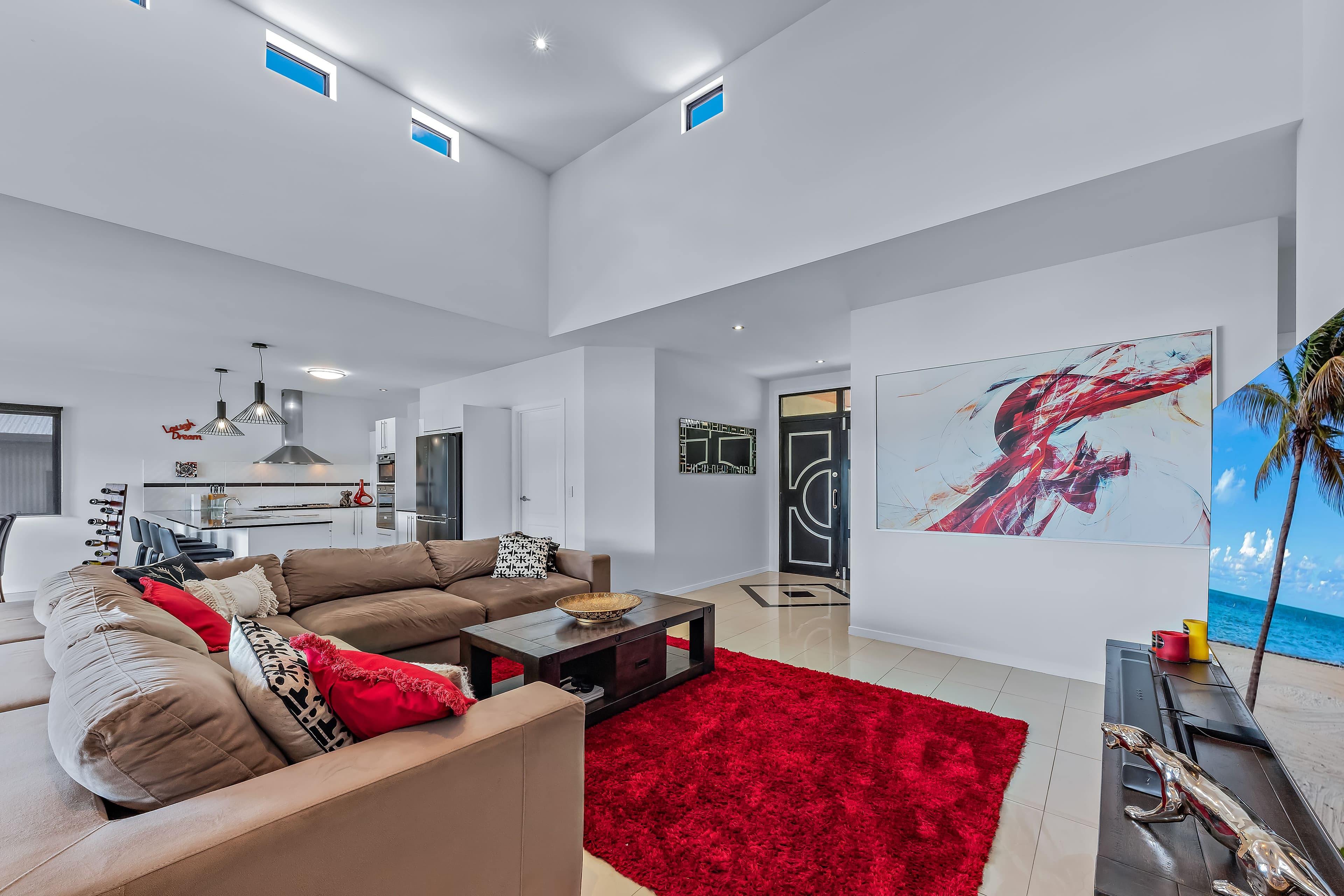 16 Whitehaven Crescent, Cannonvale QLD 4802, Cannonvale - Thumbnail 3