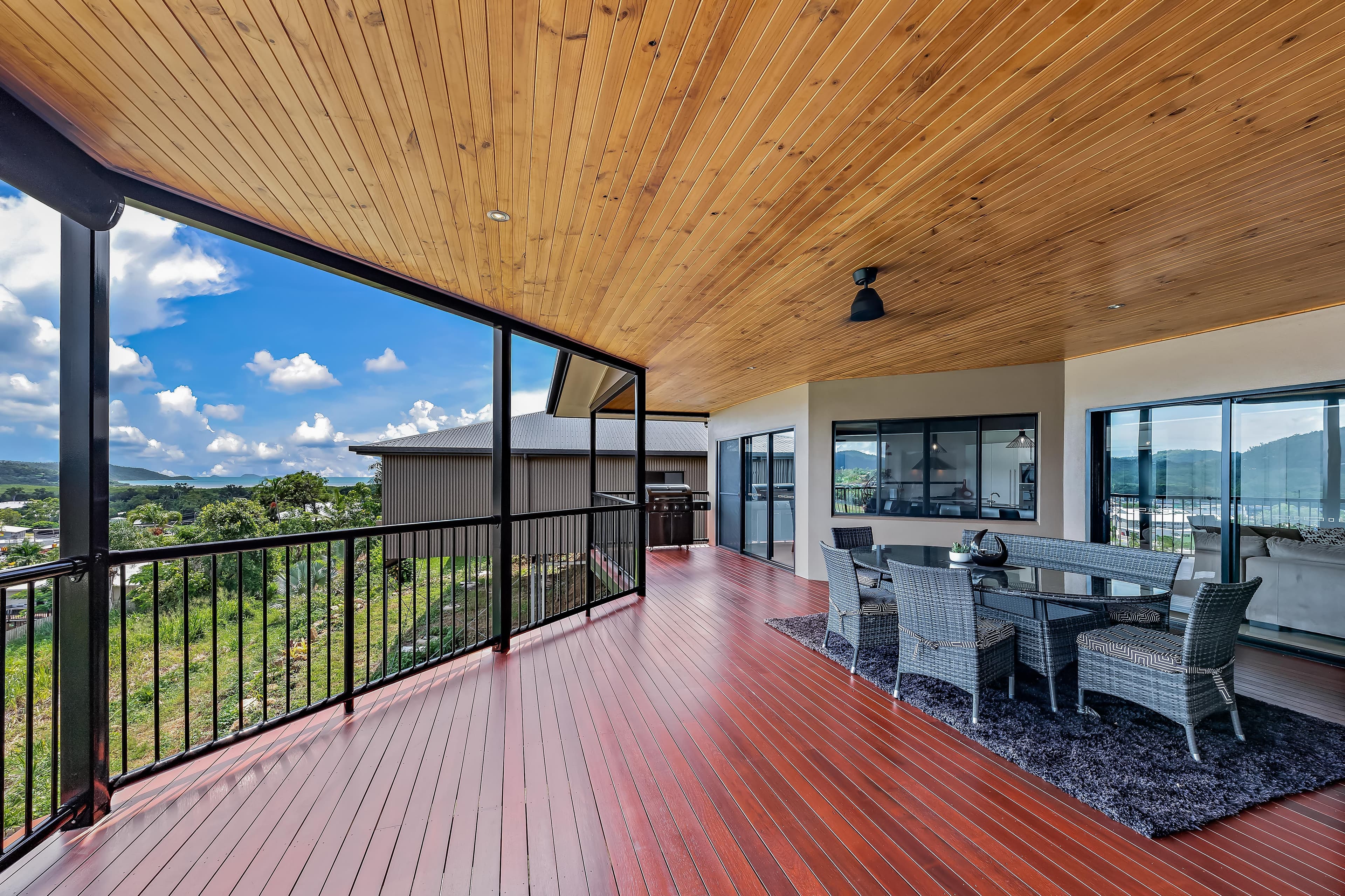 16 Whitehaven Crescent, Cannonvale QLD 4802, Cannonvale - Thumbnail 4