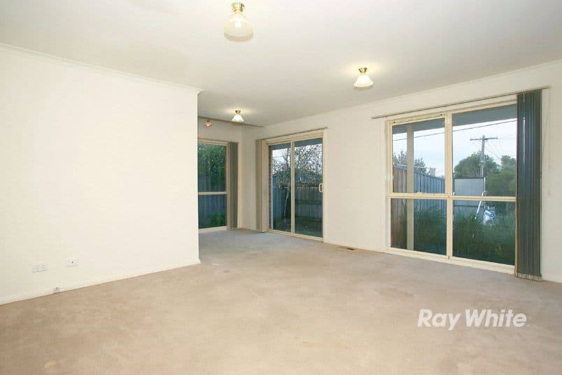 18 Liege Avenue, NOBLE PARK VIC 3174, Noble Park - Thumbnail 3