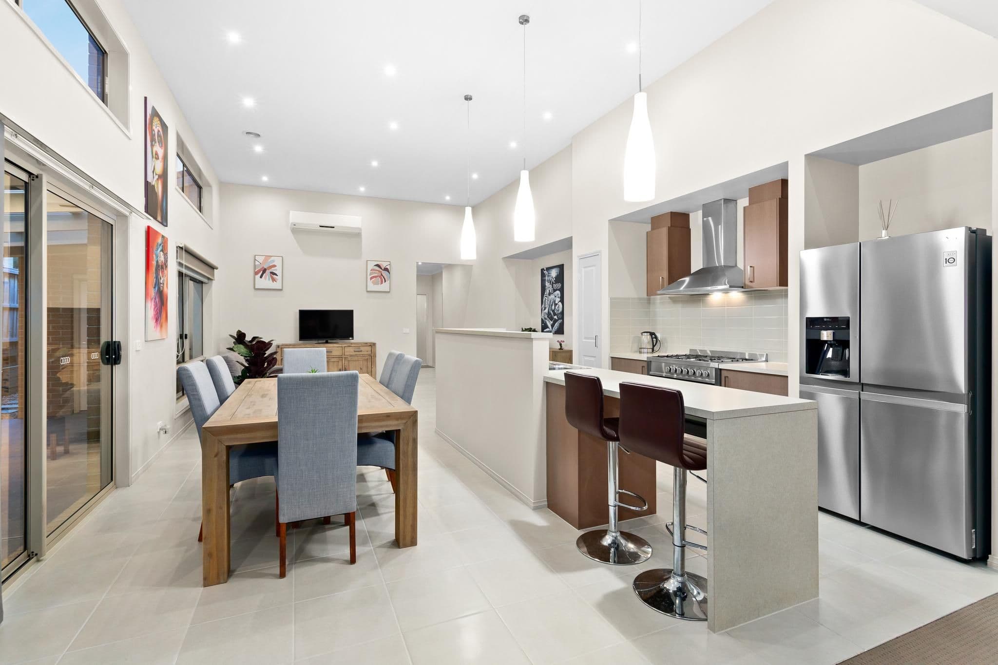 9 Grattan Way, Pakenham VIC 3810, Pakenham - Thumbnail 4