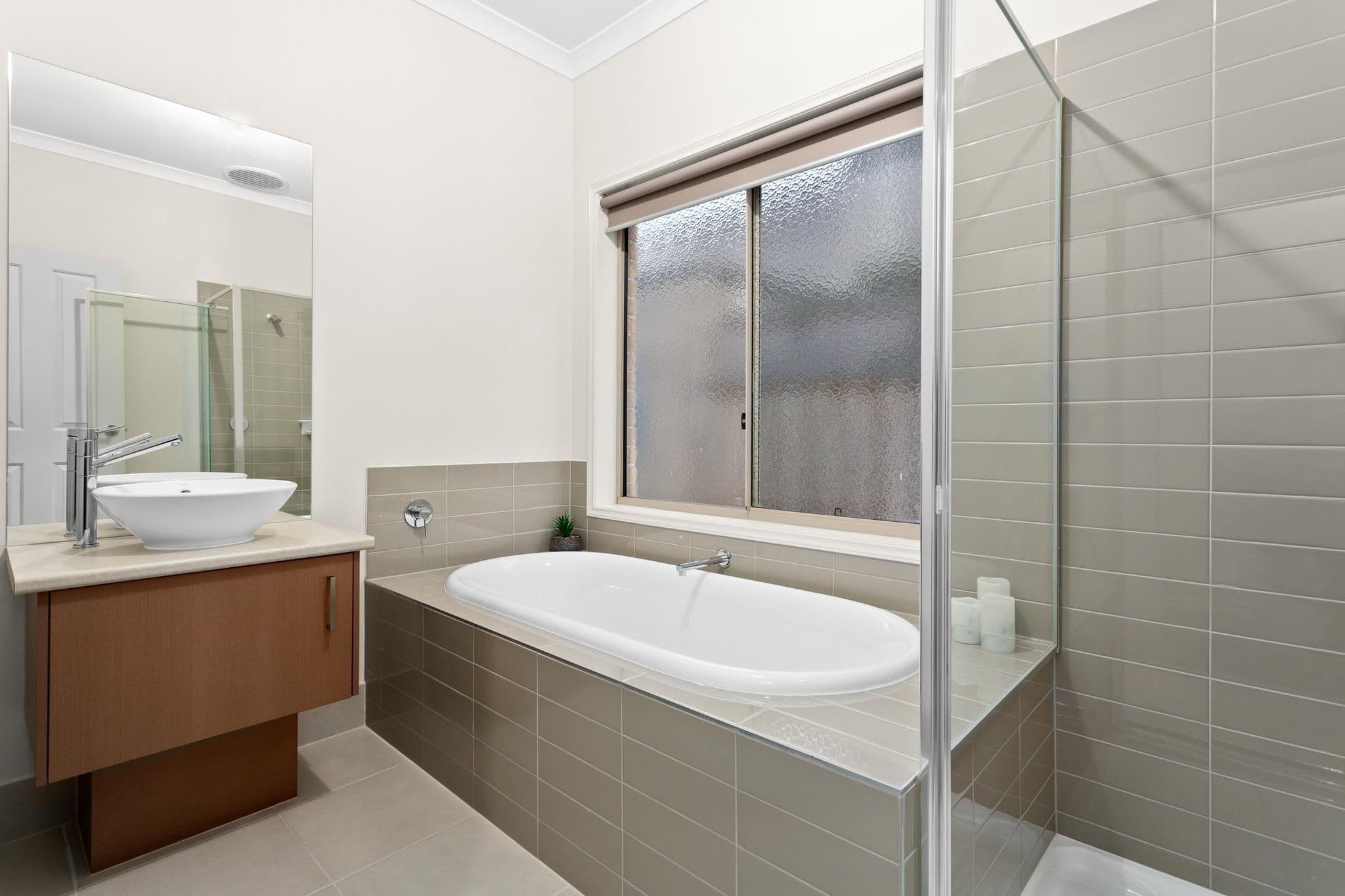 9 Grattan Way, Pakenham VIC 3810, Pakenham - Thumbnail 7