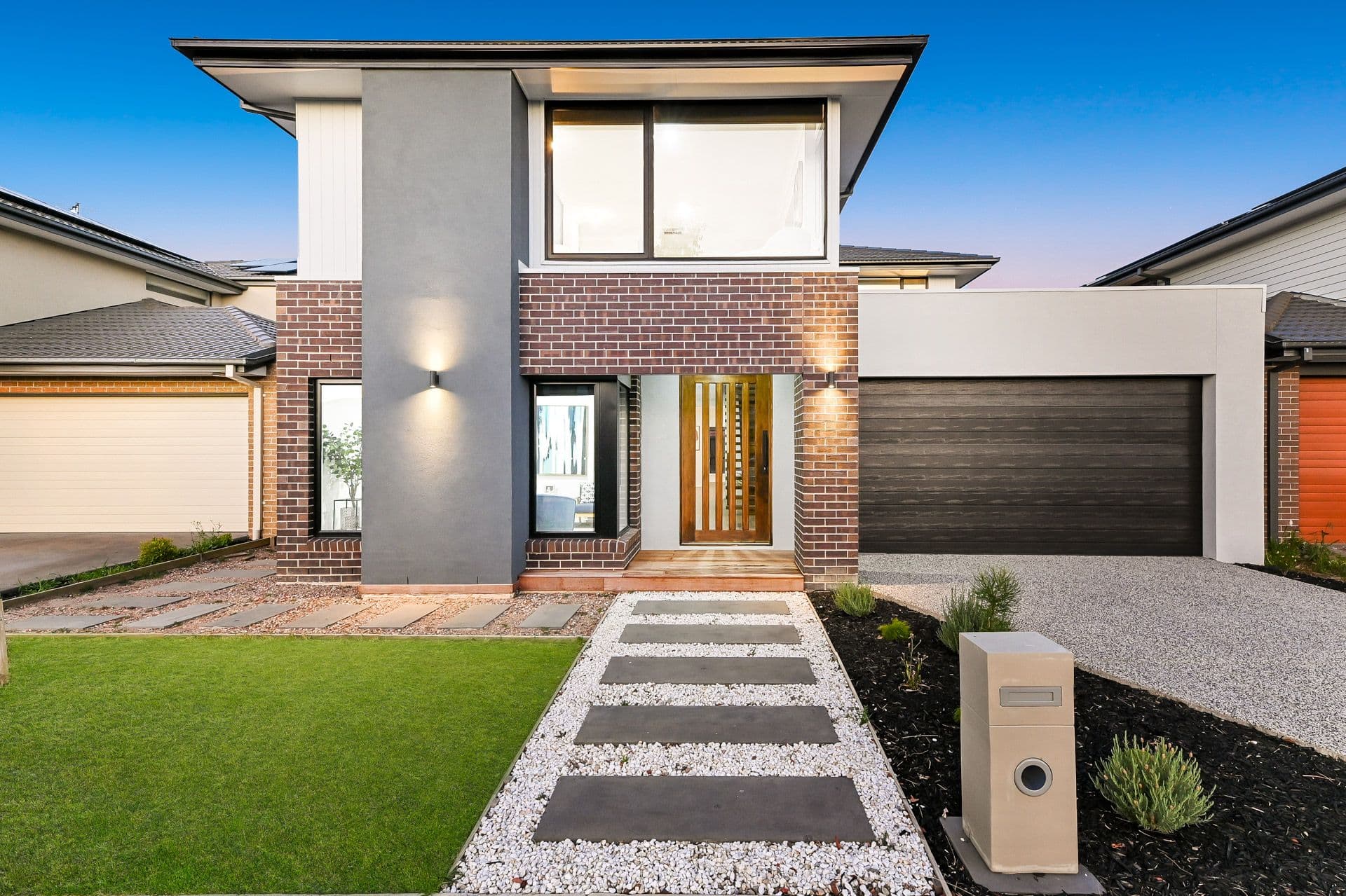 4 Dapple Crescent, Clyde North VIC 3978, Clyde North - Thumbnail 2