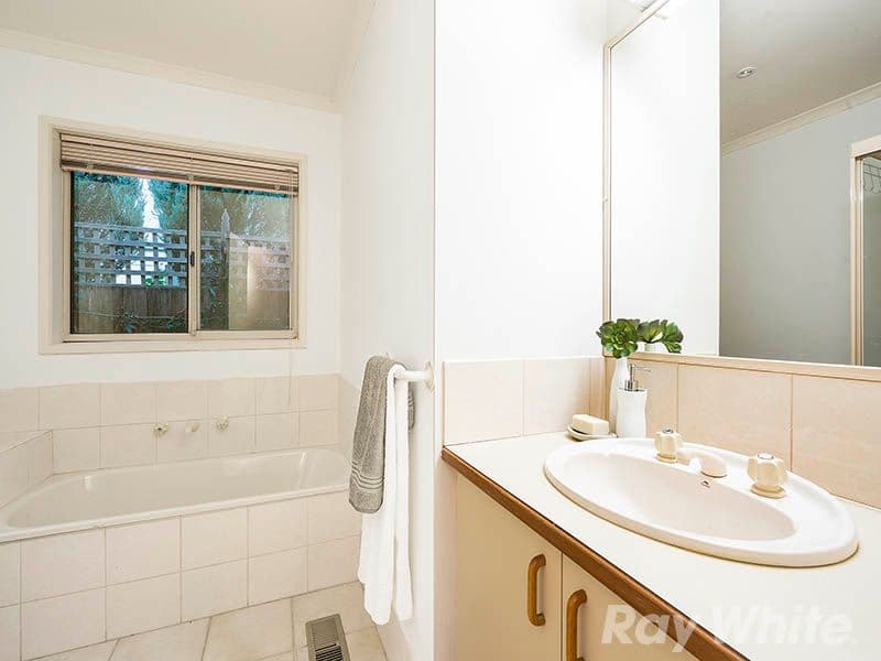4 Holyrood Street, Highett VIC 3190, Highett - Thumbnail 8